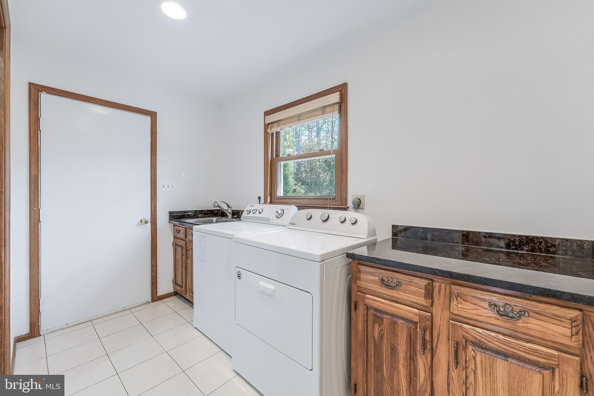 ABBEY GLEN - Residential