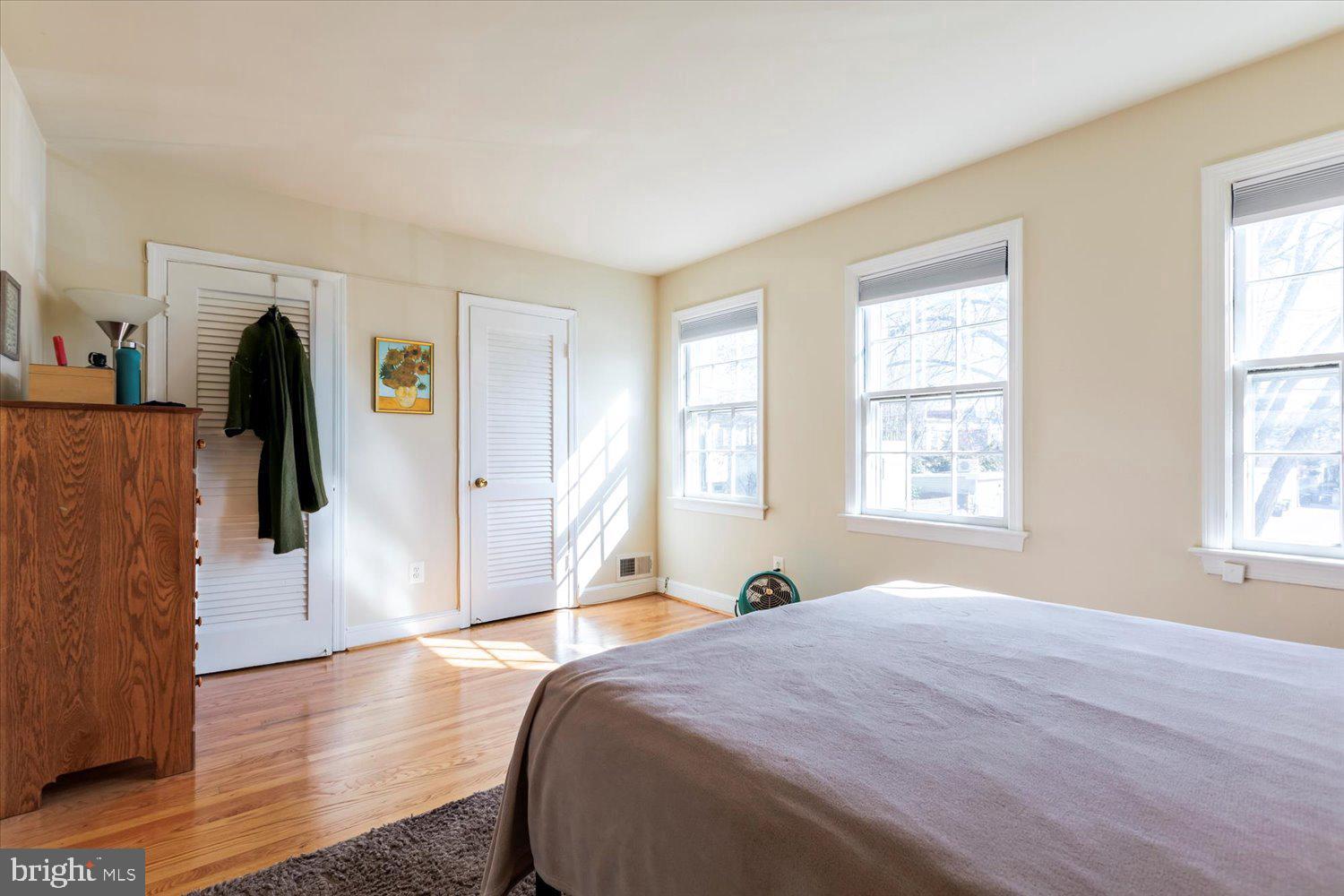 CAPITOL HILL - Residential Income