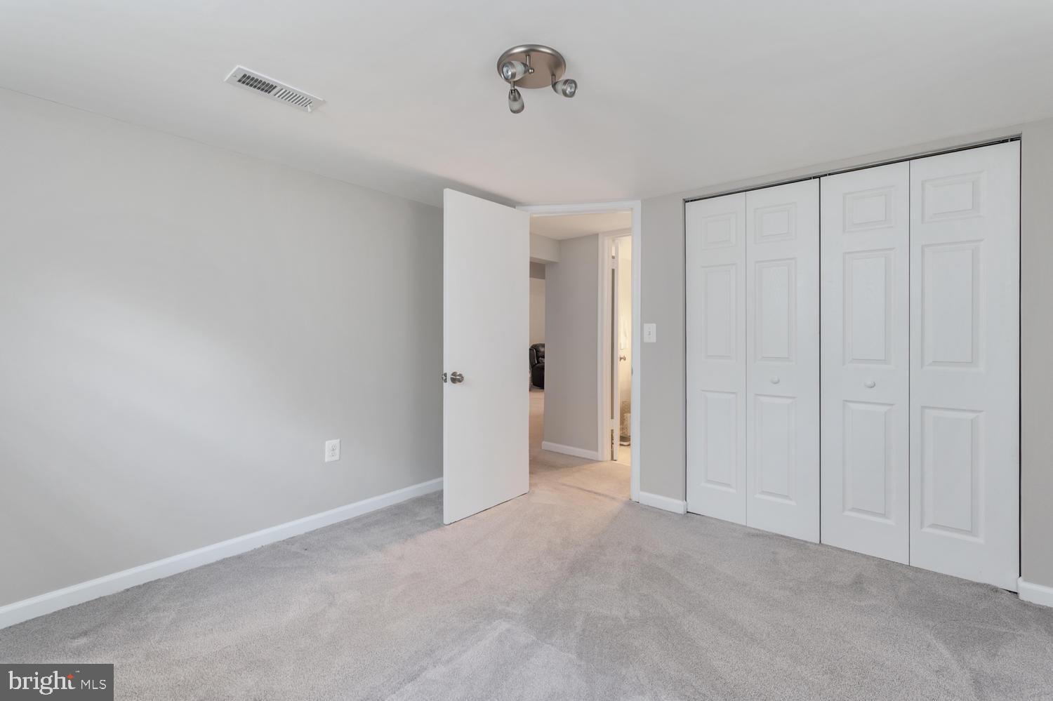 SPRINGFIELD - Residential