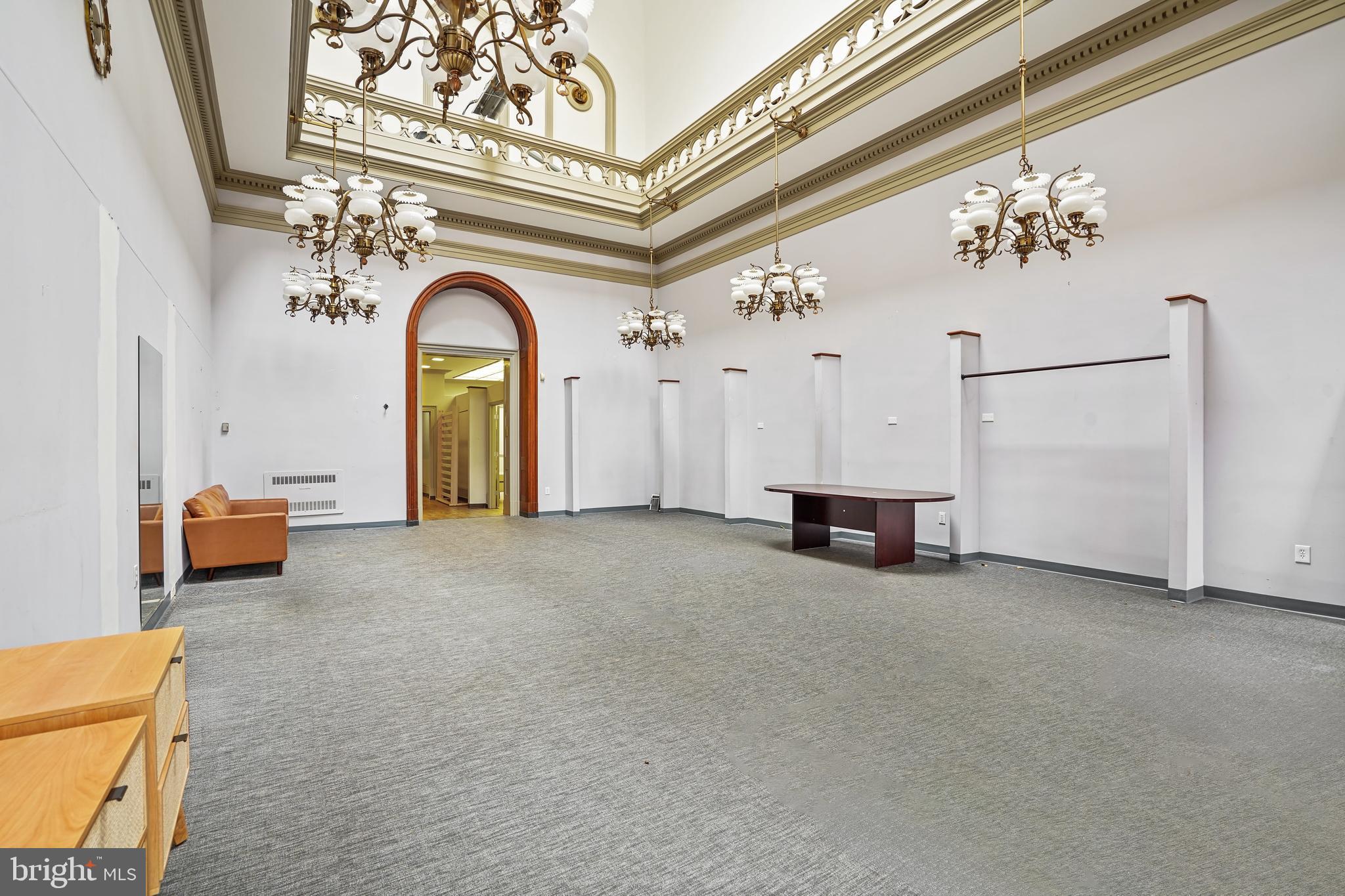 304 WALNUT STREET