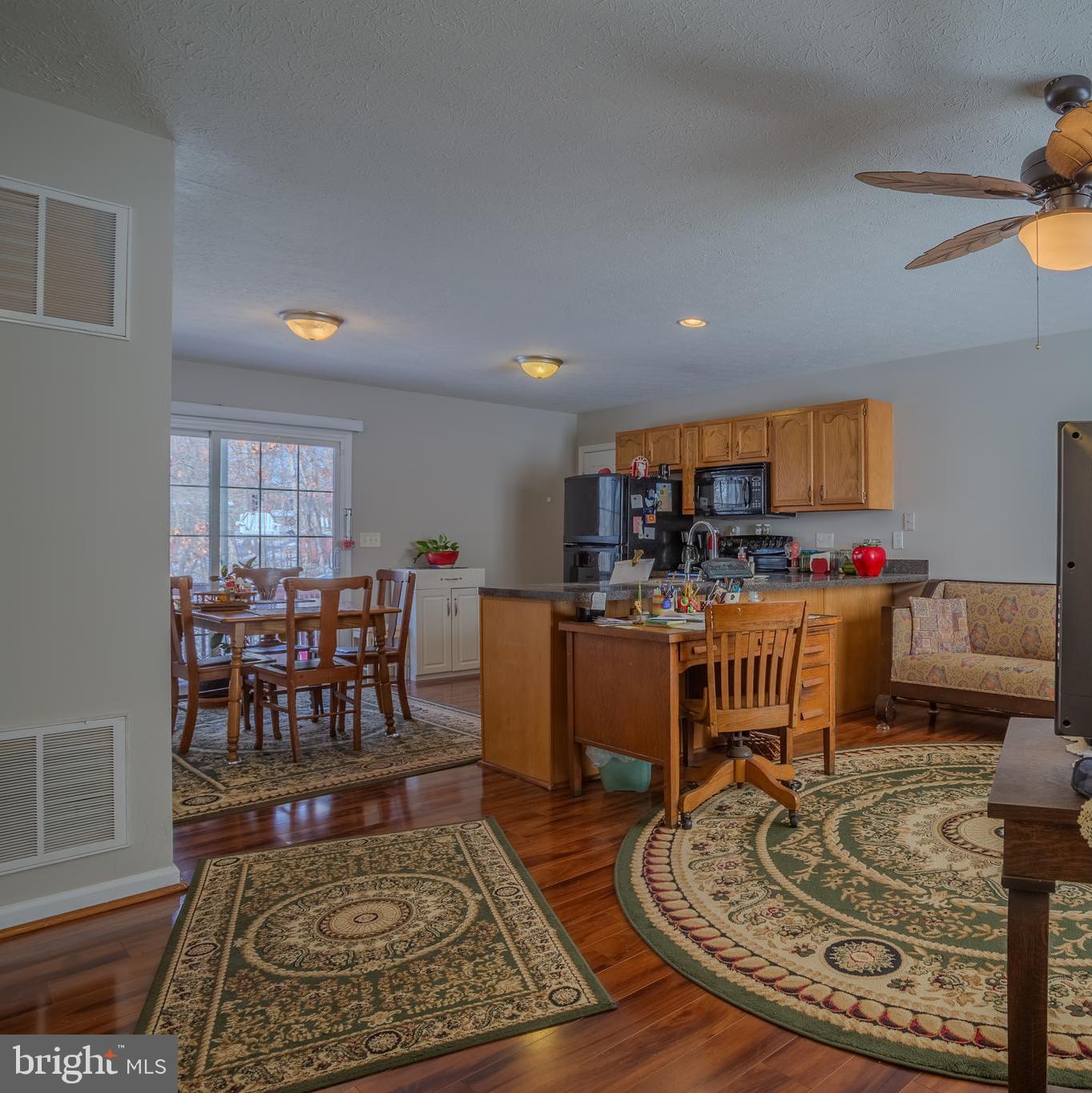 WOODRIDGE - Residential