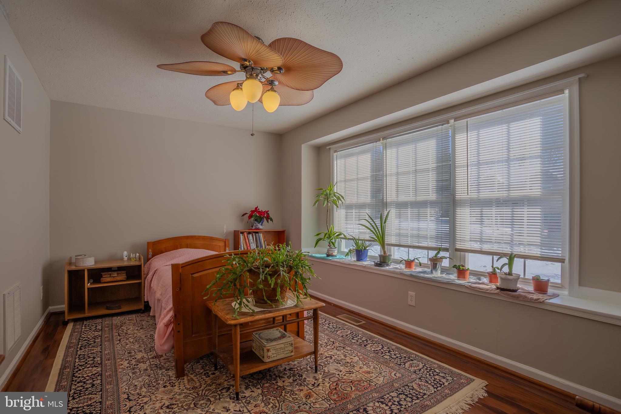 WOODRIDGE - Residential