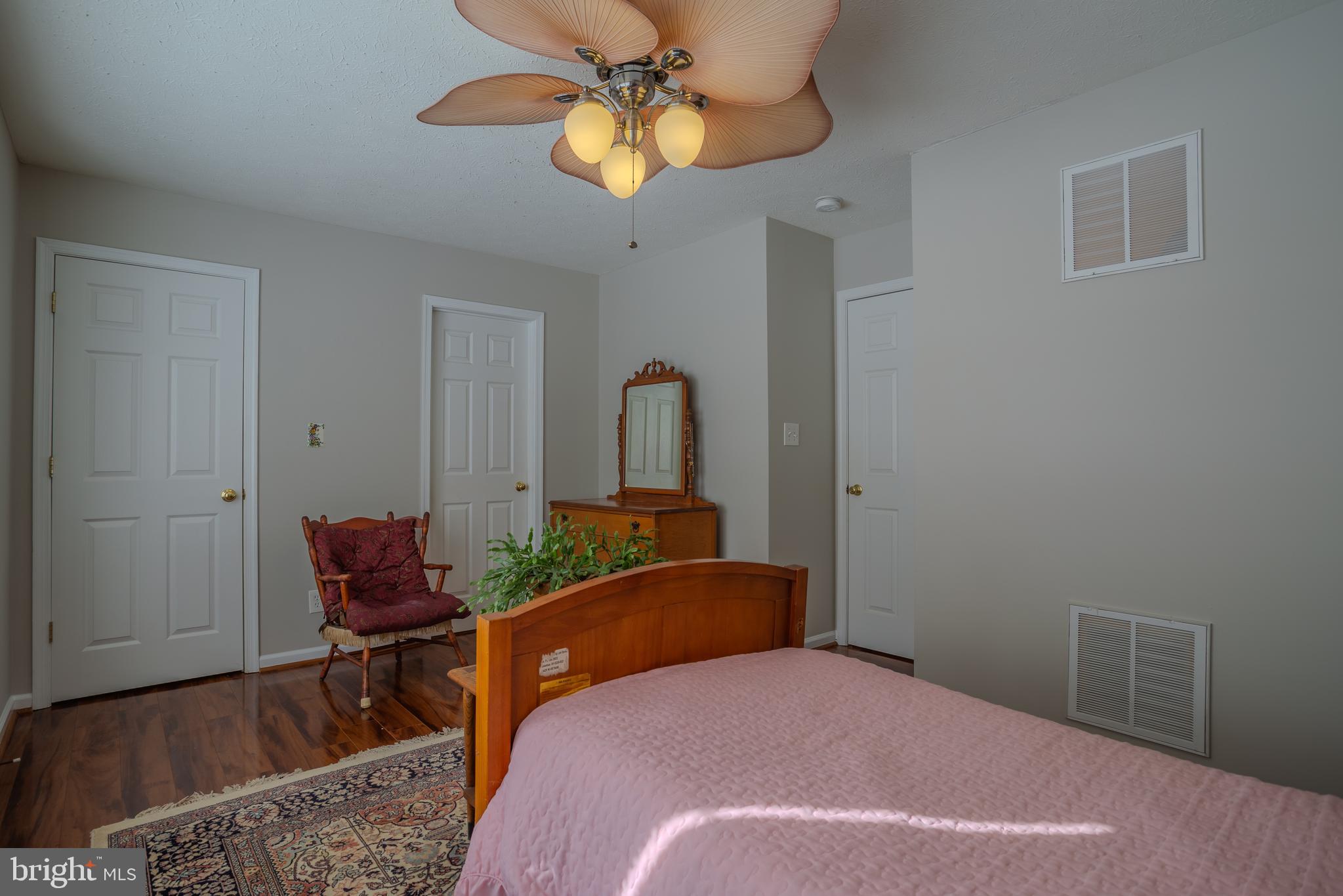 WOODRIDGE - Residential