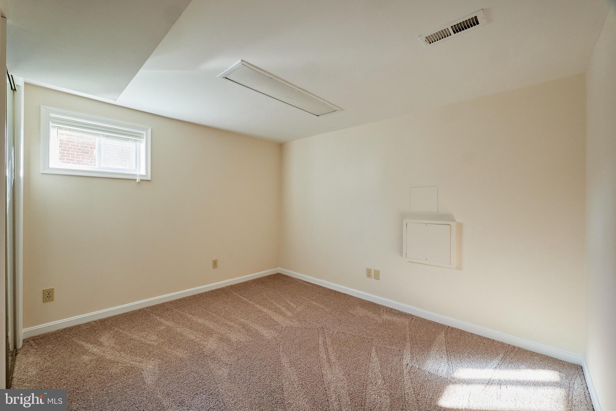 WHEATON FOREST - Residential