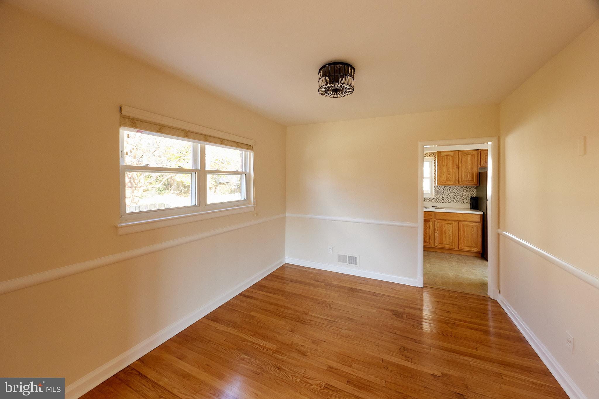 WHEATON FOREST - Residential