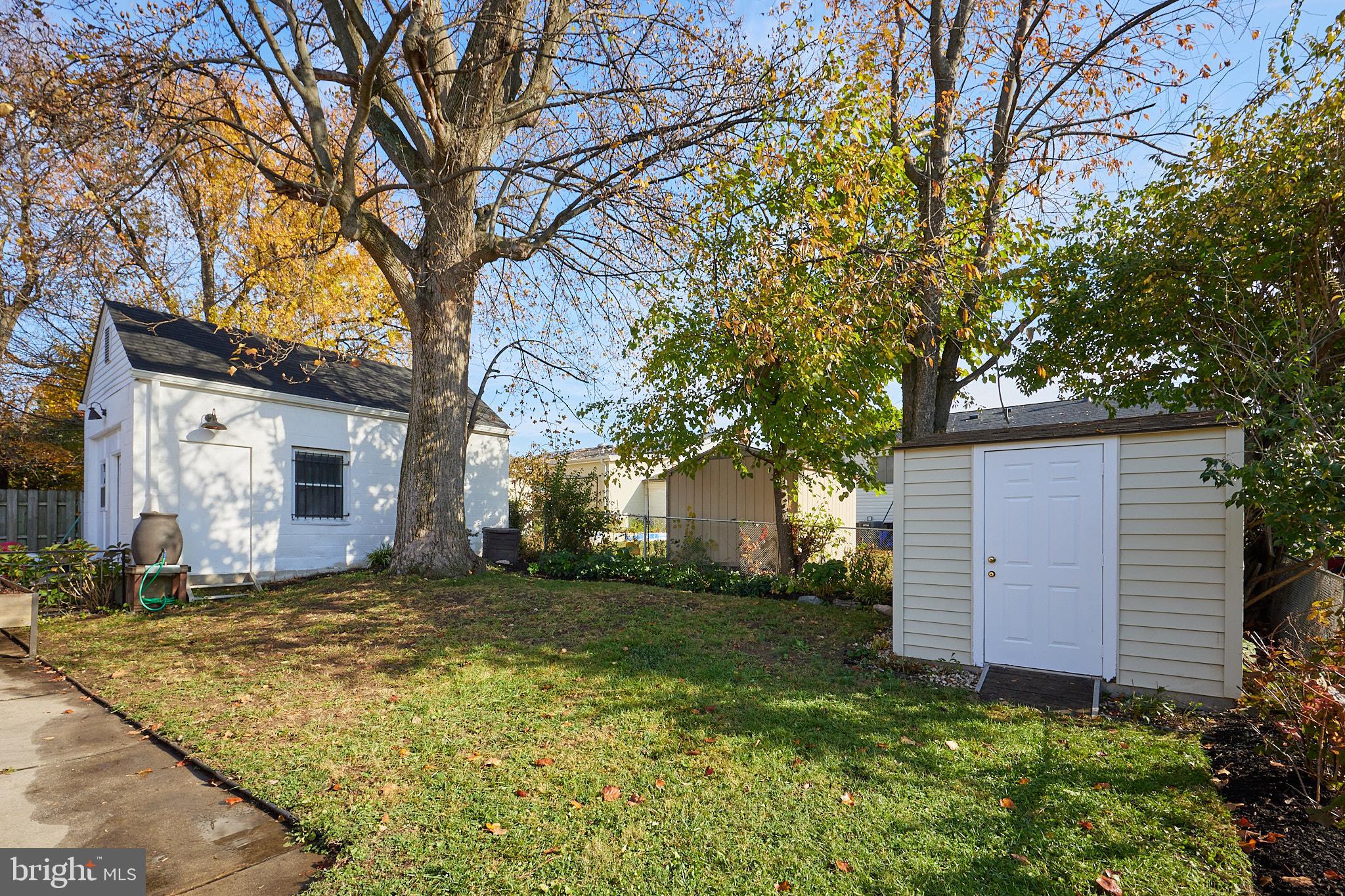 WHEATON FOREST - Residential