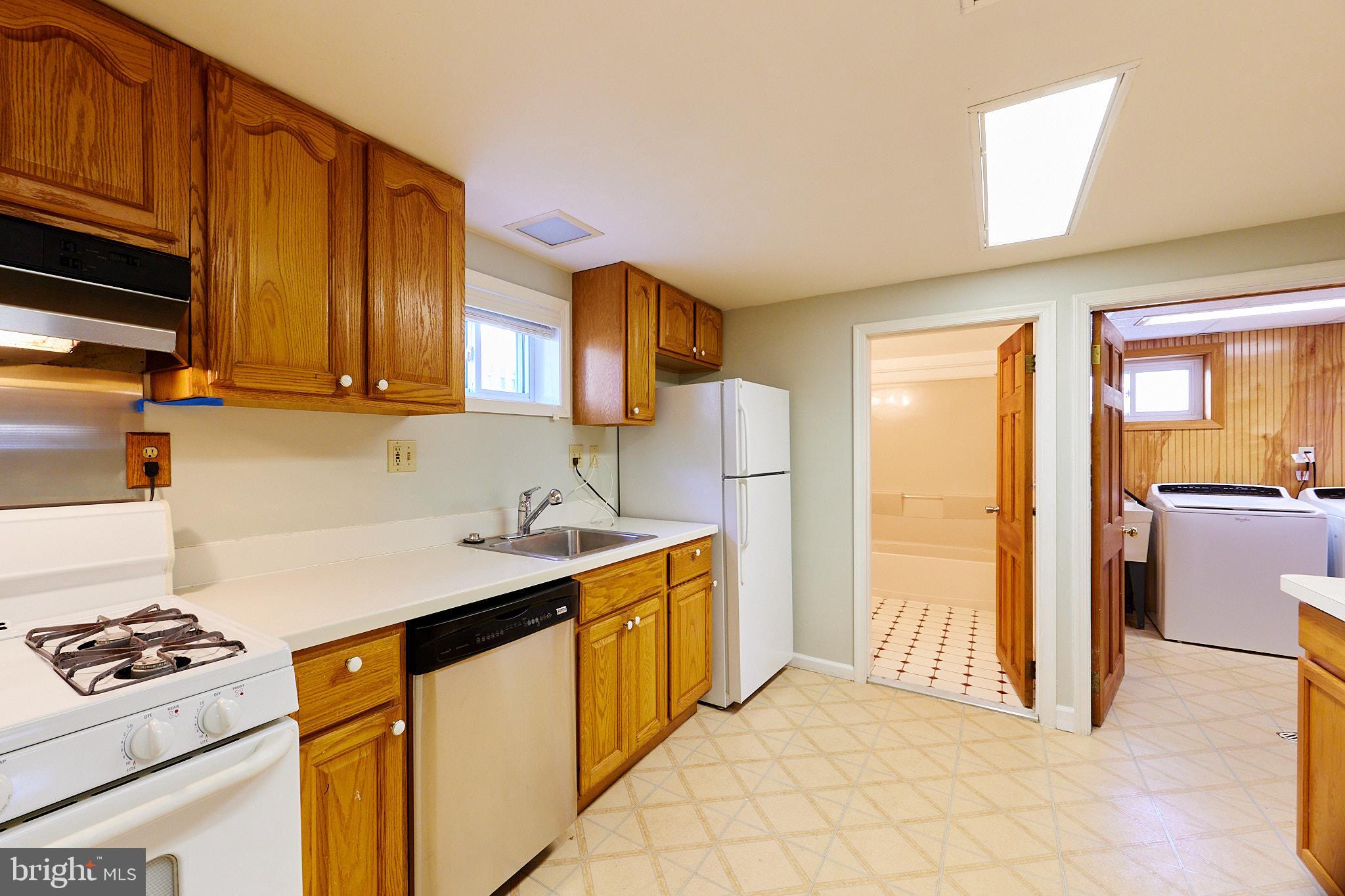 WHEATON FOREST - Residential