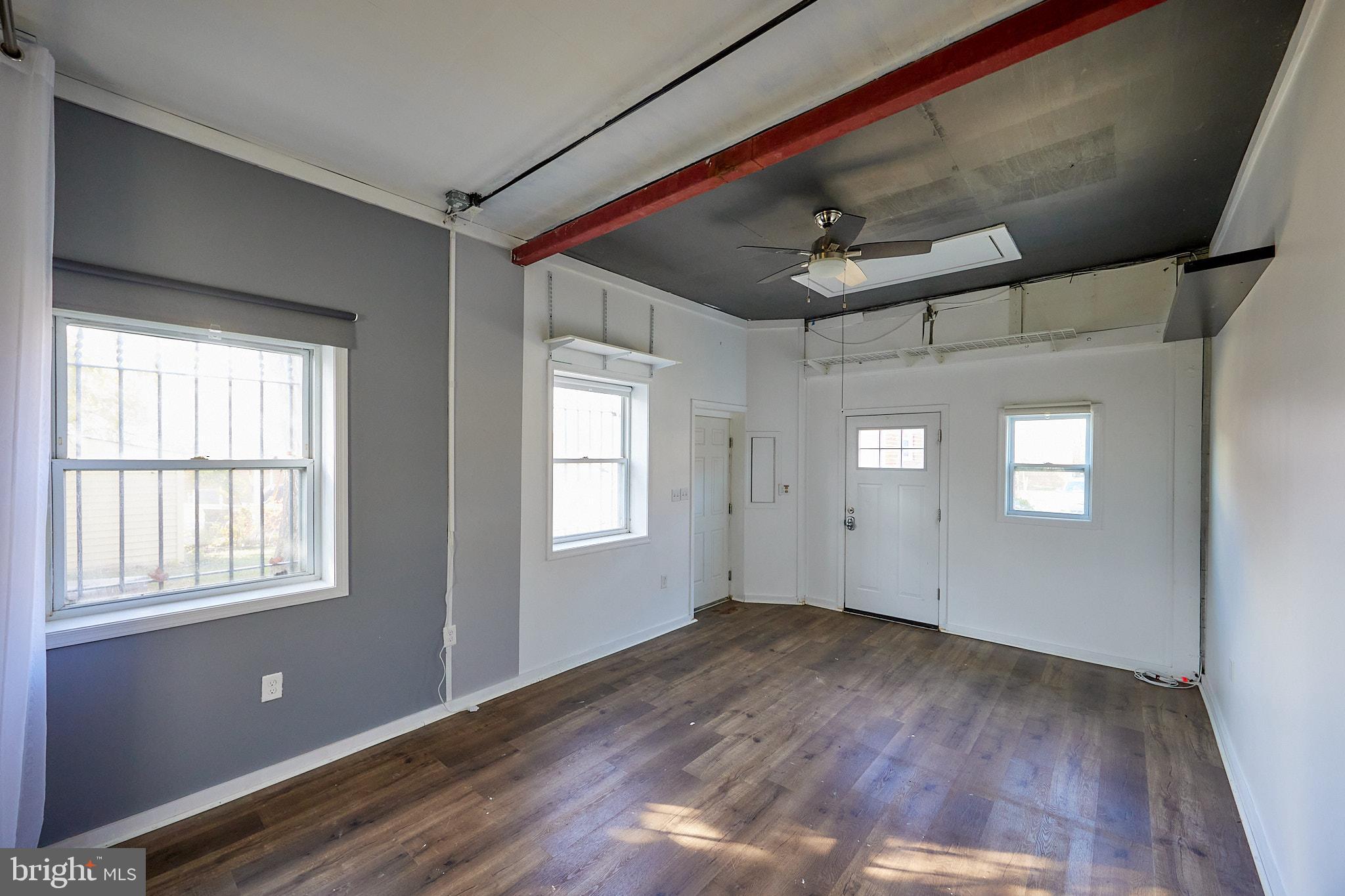 WHEATON FOREST - Residential