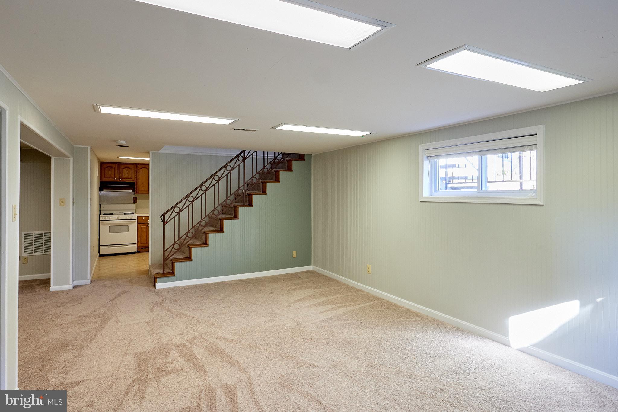 WHEATON FOREST - Residential