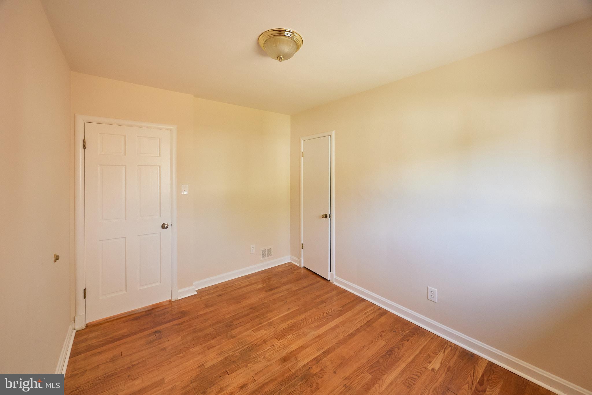 WHEATON FOREST - Residential