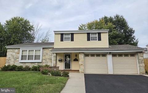 Homes For Sale - 1869 Brookwood Drive<br/> BENSALEM, PA 19020