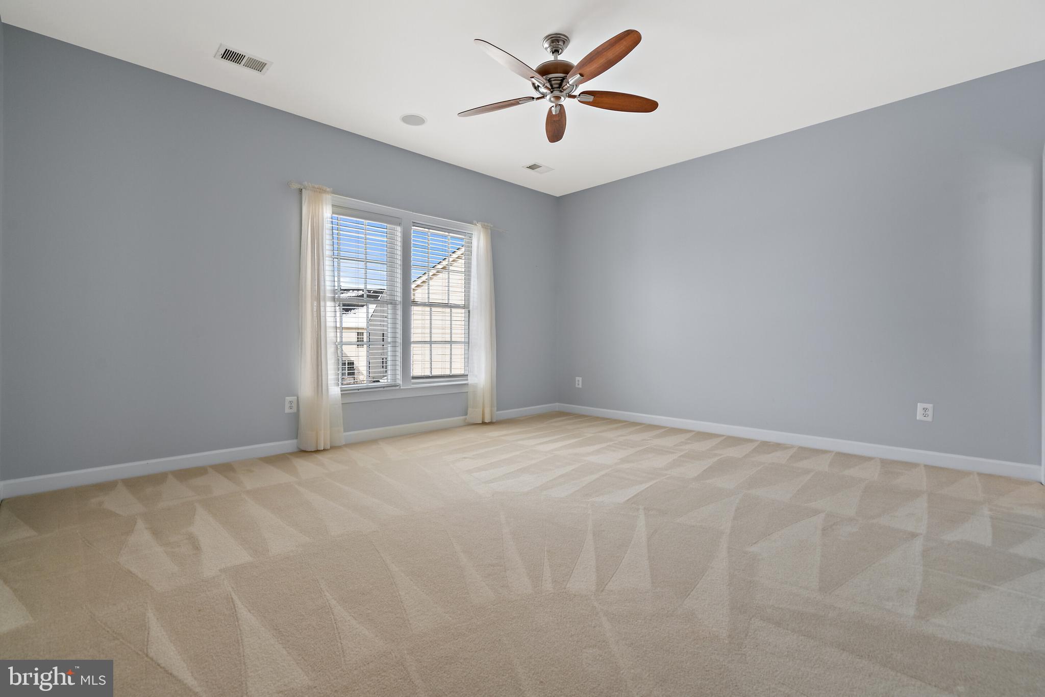 LANSDOWNE ON THE POTOMAC - Residential Lease