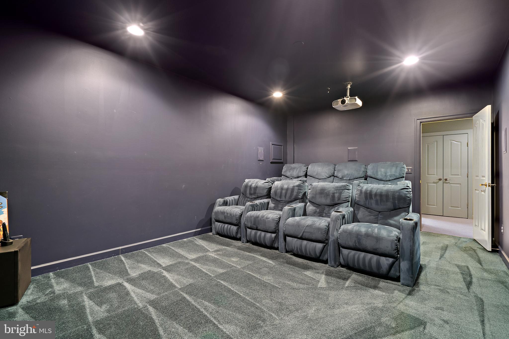 LANSDOWNE ON THE POTOMAC - Residential Lease