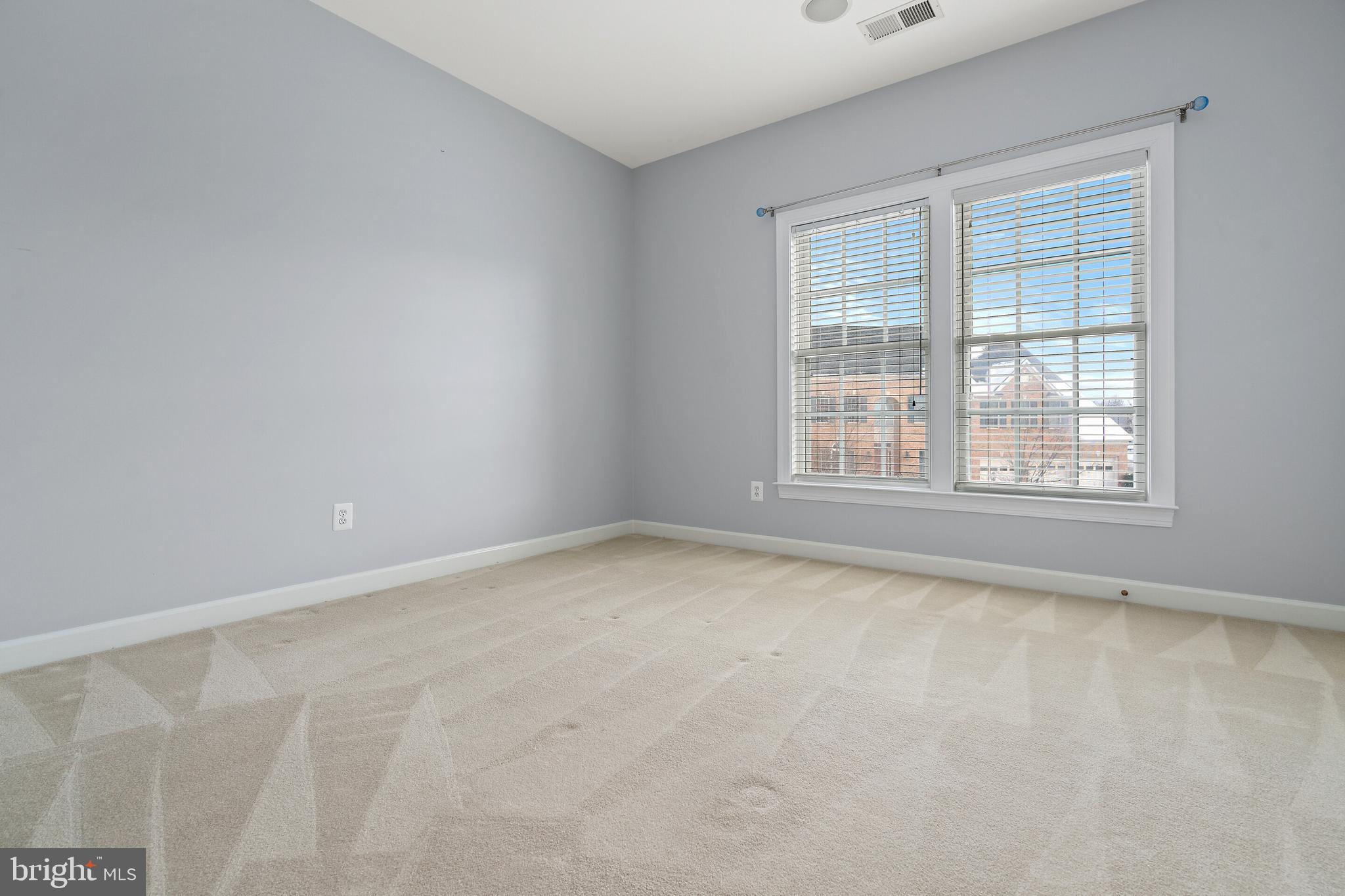 LANSDOWNE ON THE POTOMAC - Residential Lease