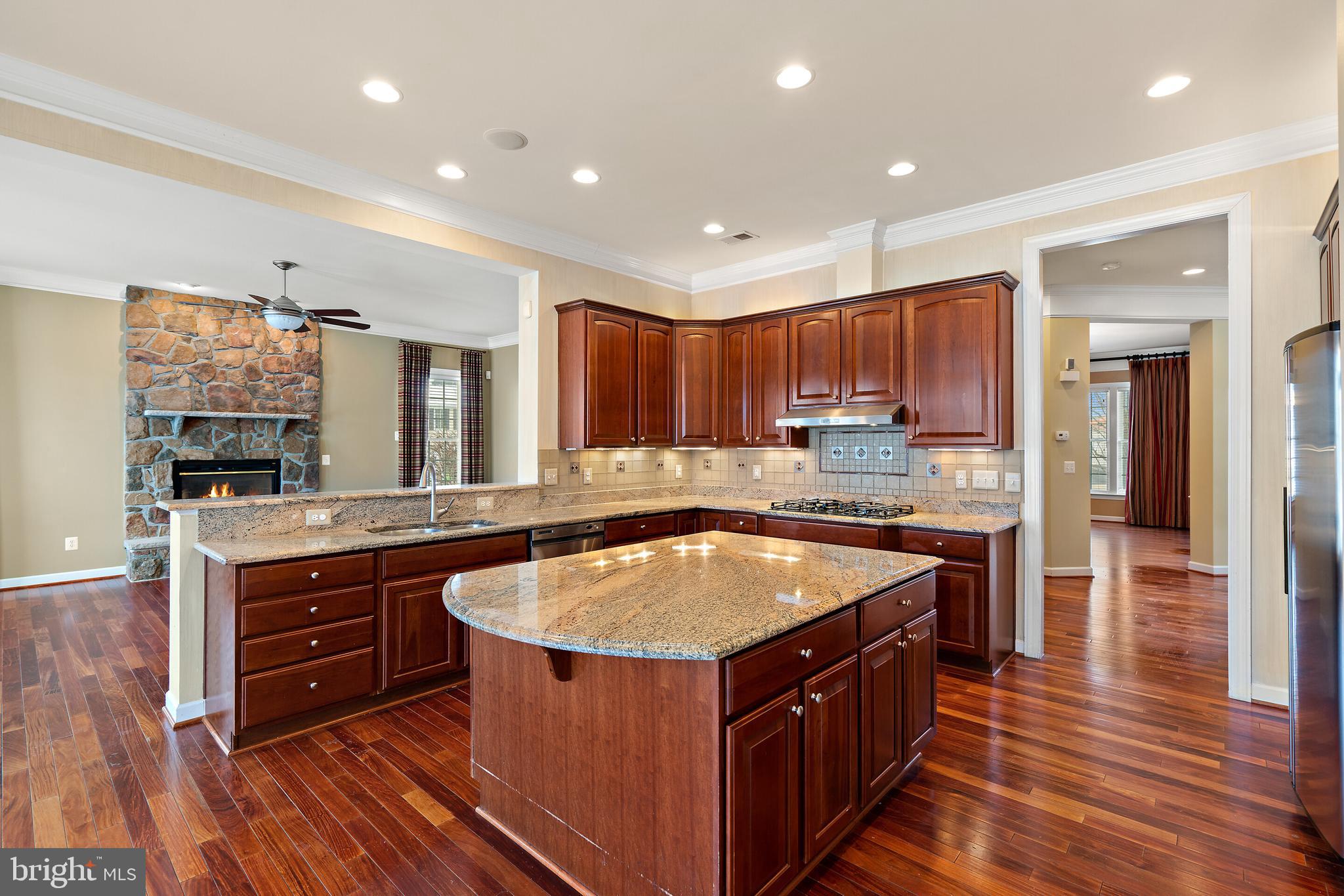 LANSDOWNE ON THE POTOMAC - Residential Lease