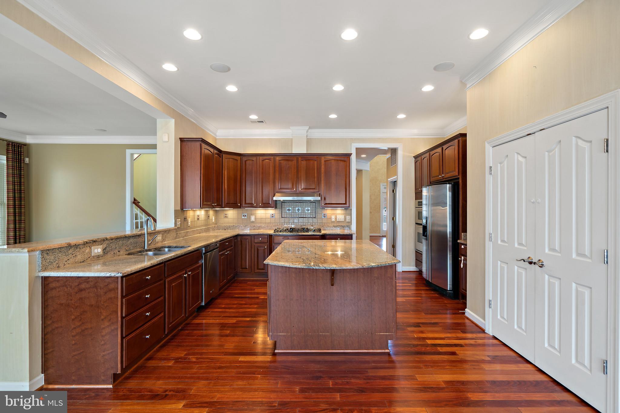 LANSDOWNE ON THE POTOMAC - Residential Lease