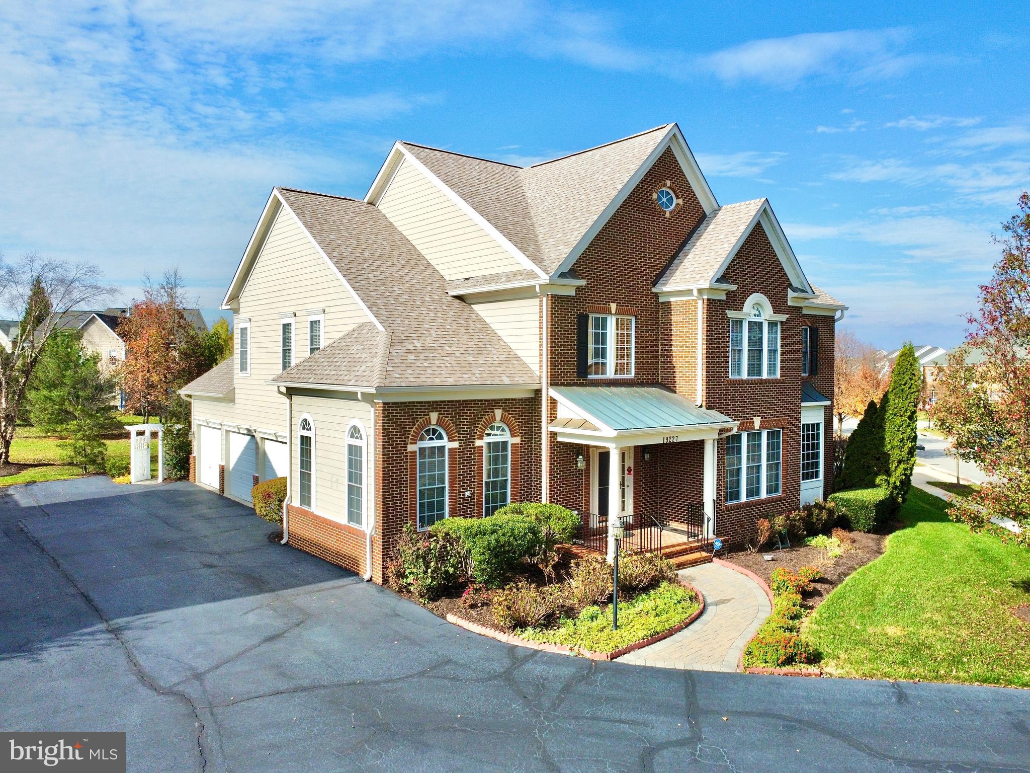 LANSDOWNE ON THE POTOMAC - Residential Lease