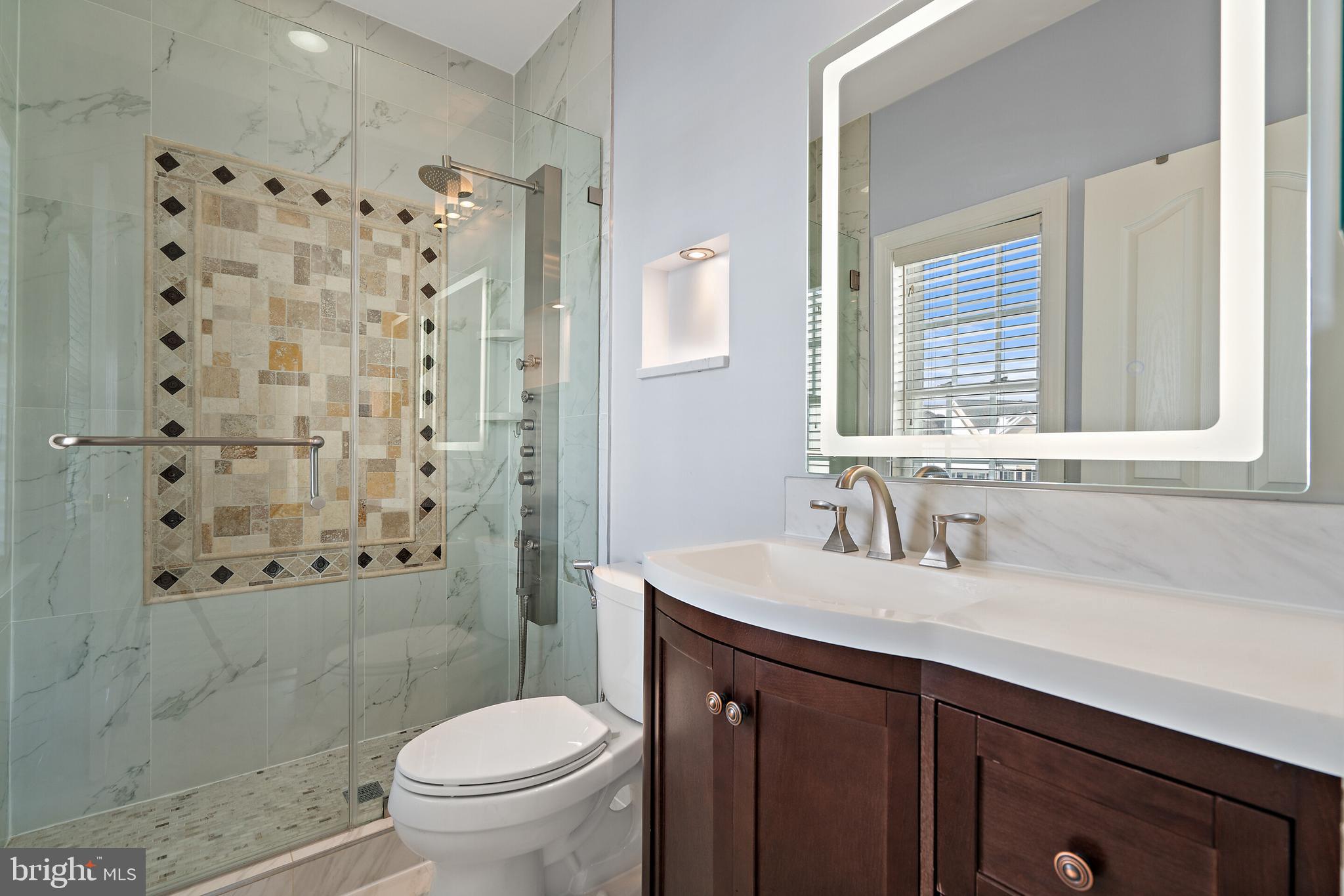 LANSDOWNE ON THE POTOMAC - Residential Lease