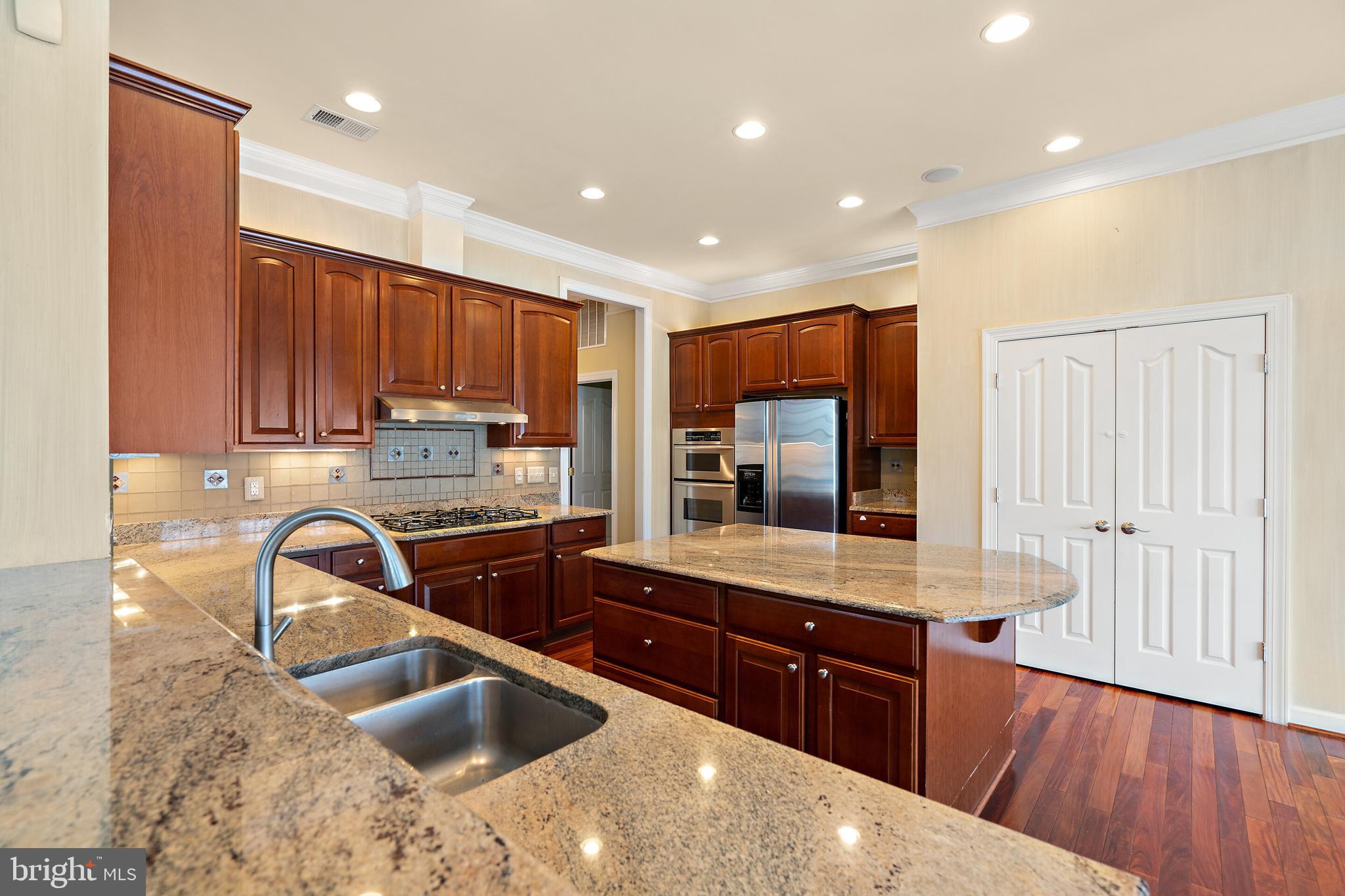 LANSDOWNE ON THE POTOMAC - Residential Lease