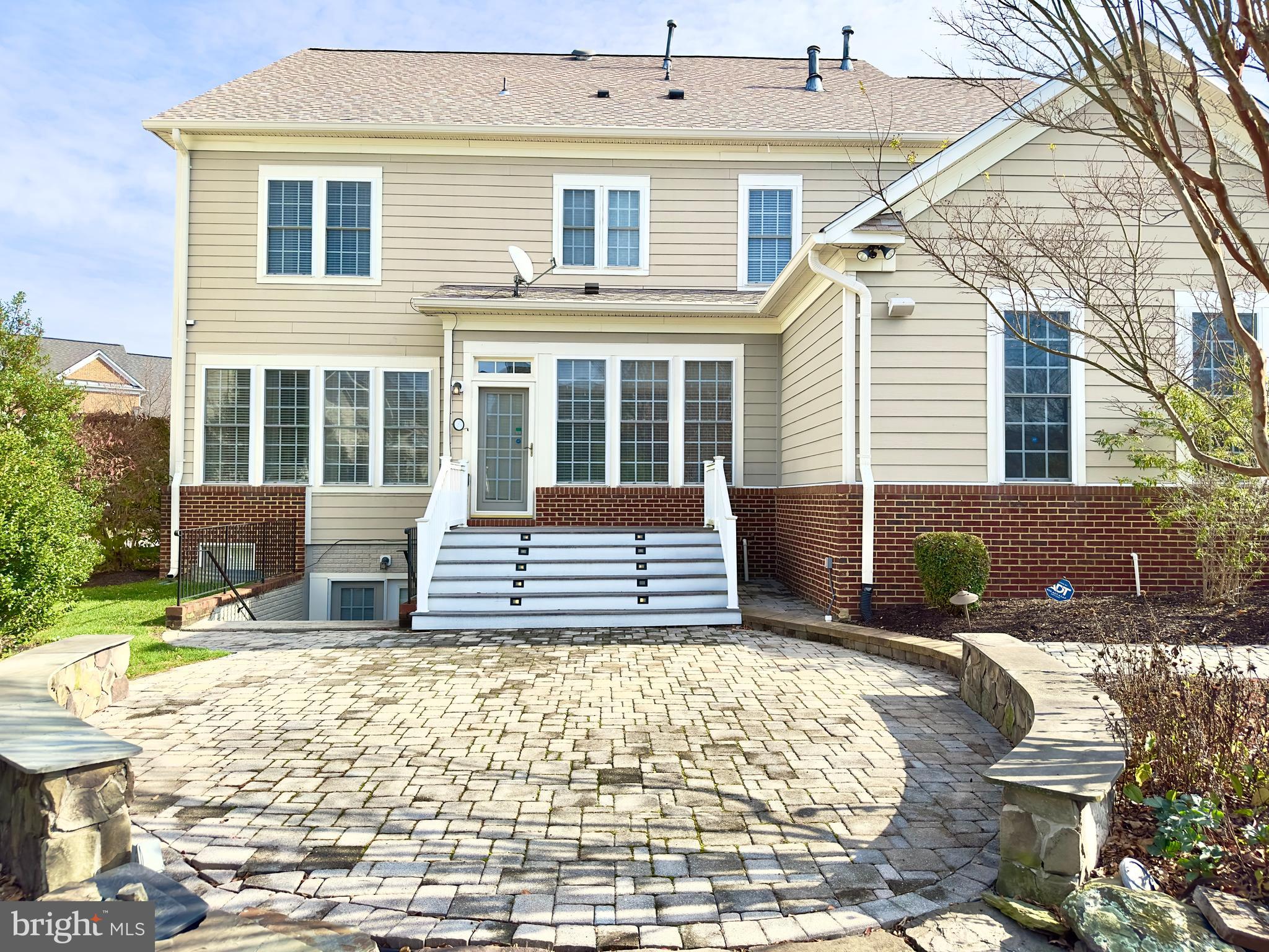 LANSDOWNE ON THE POTOMAC - Residential Lease