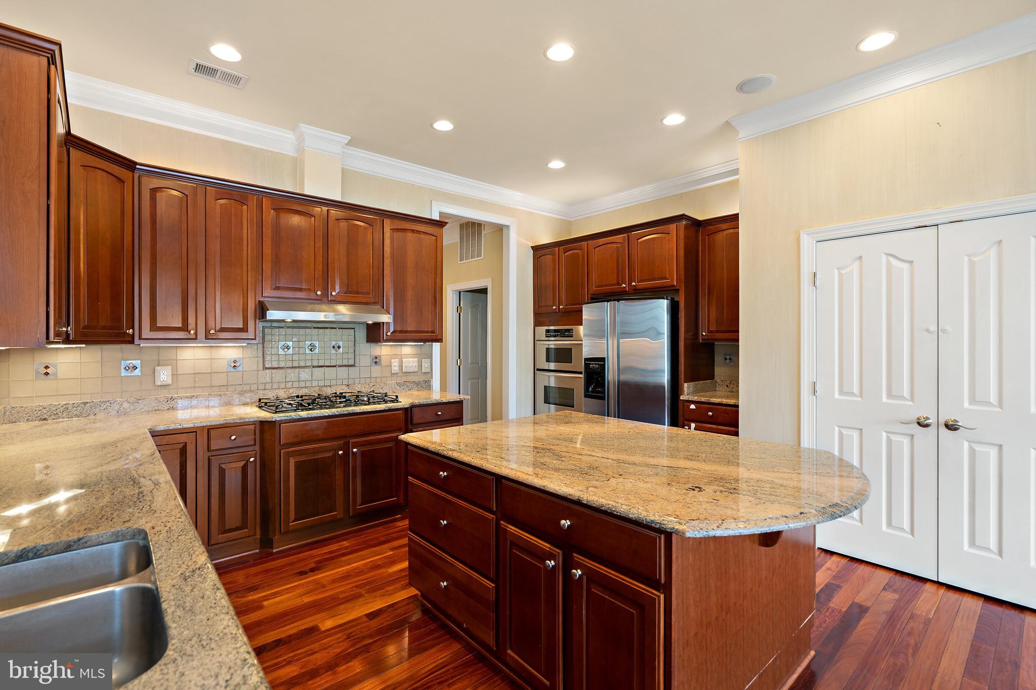 LANSDOWNE ON THE POTOMAC - Residential Lease