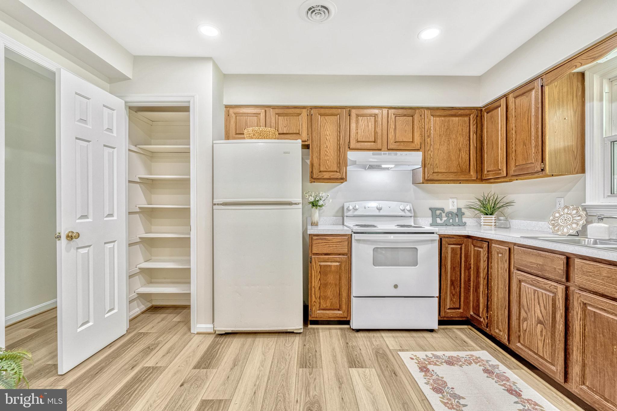 LEE HEIGHTS SUBD - Residential