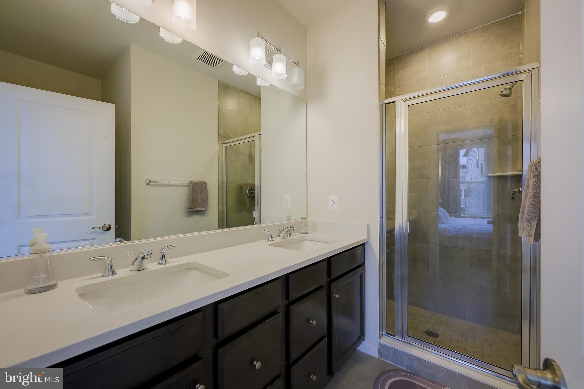 RIVERFRONT - Residential