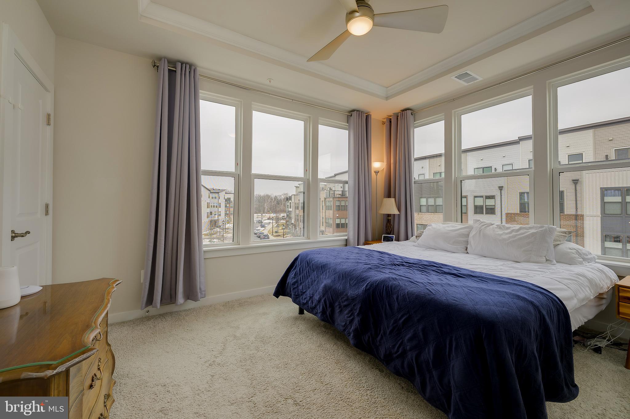 RIVERFRONT - Residential