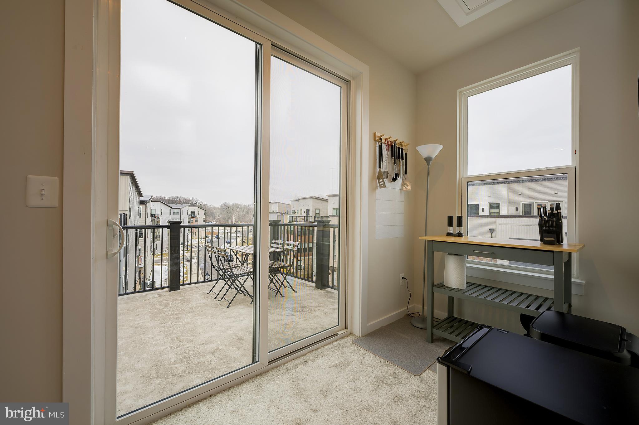 RIVERFRONT - Residential