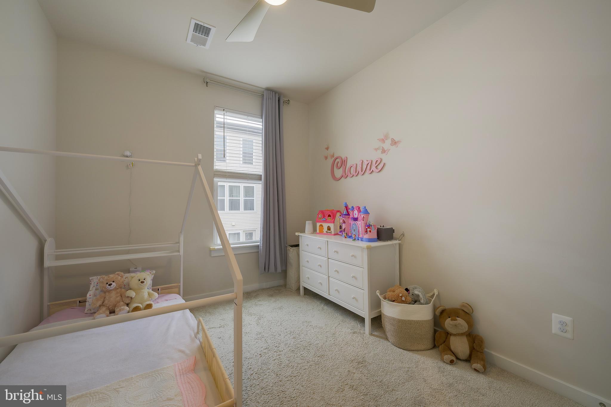 RIVERFRONT - Residential