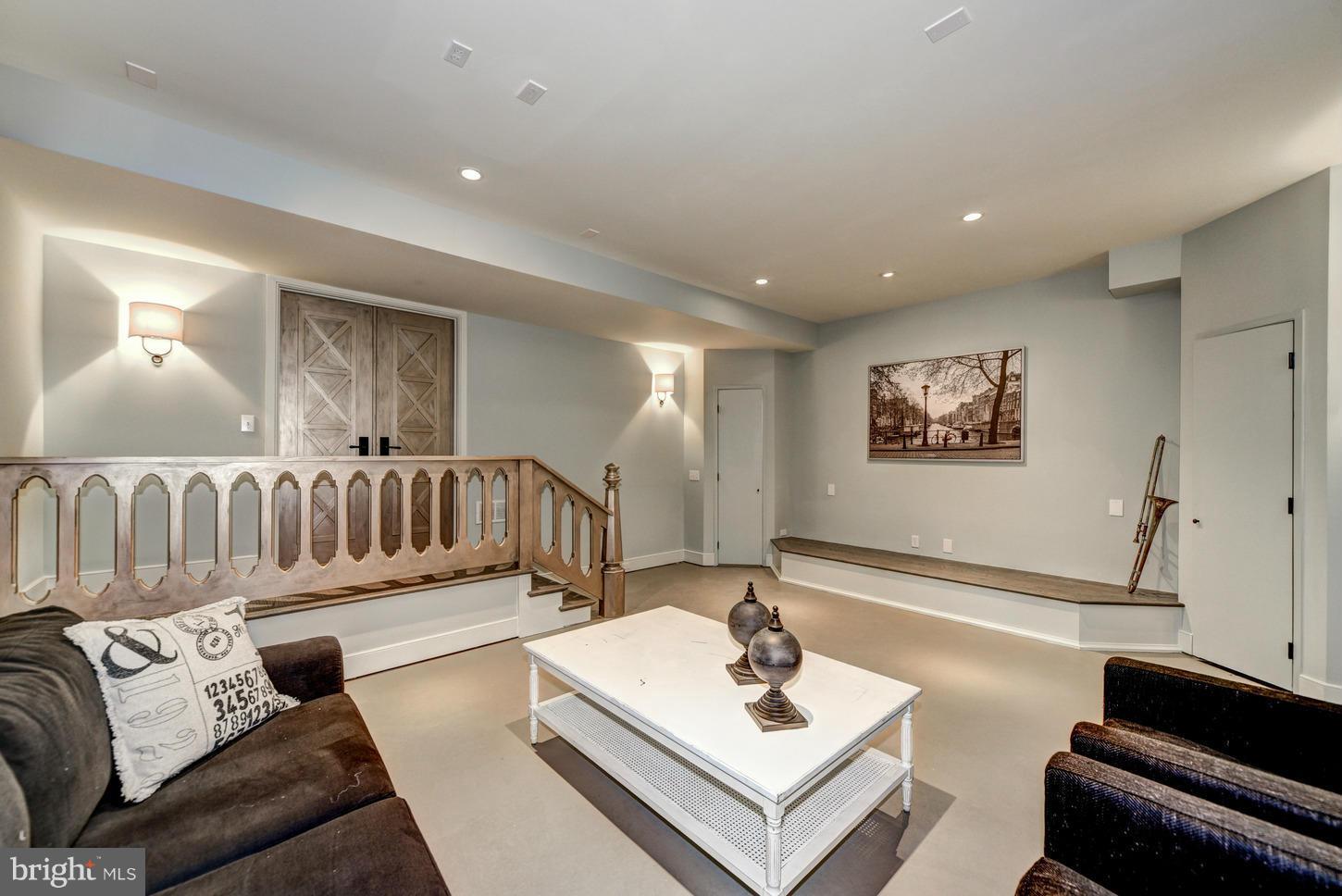 KENWOOD - Residential