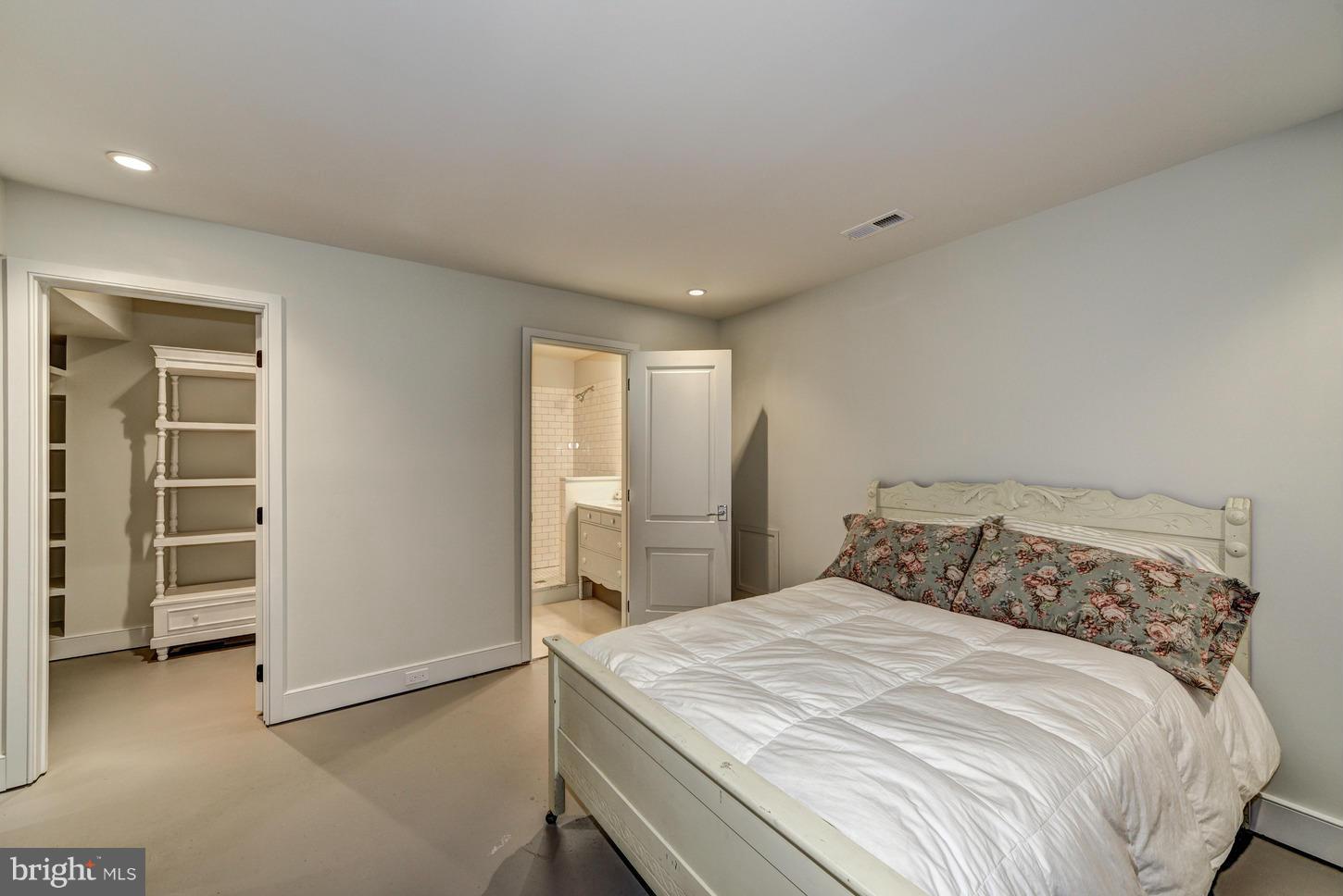 KENWOOD - Residential