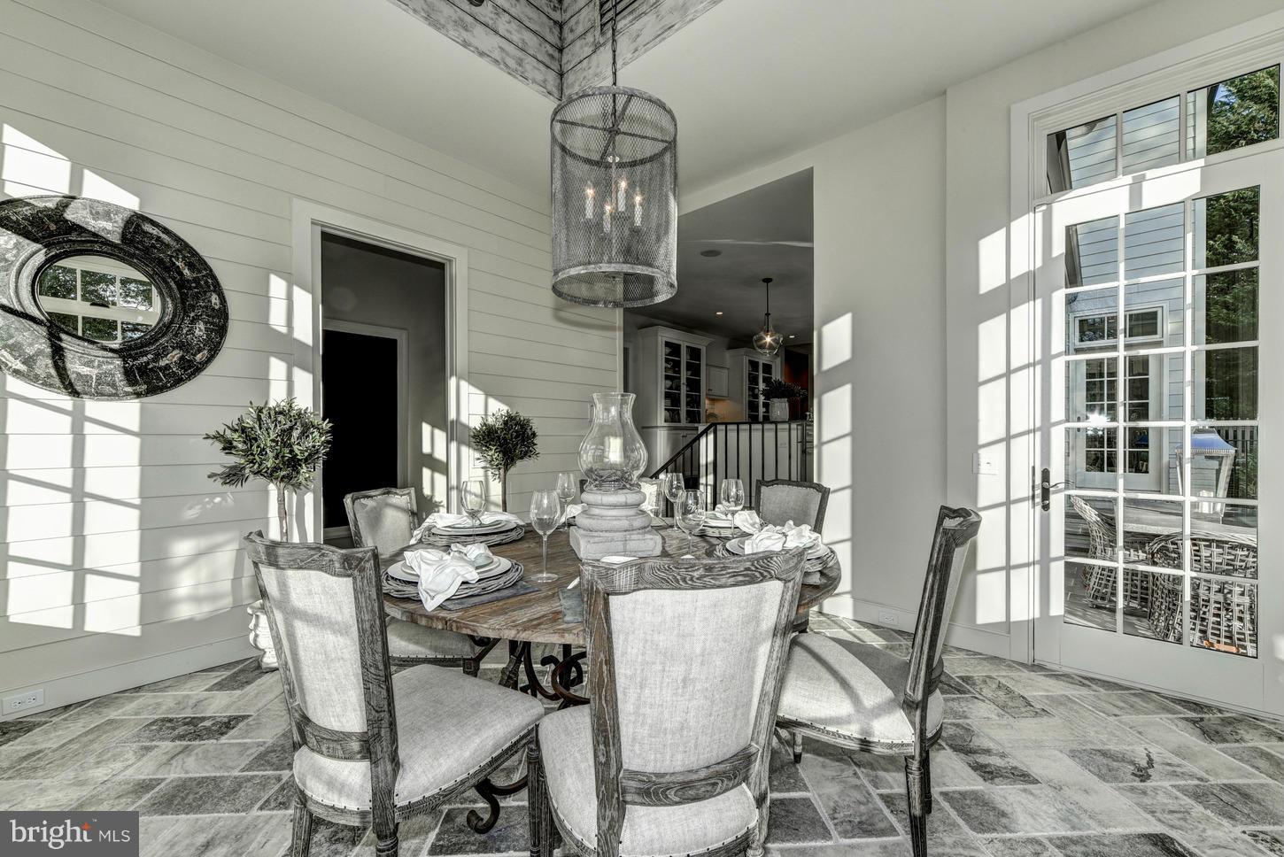 KENWOOD - Residential