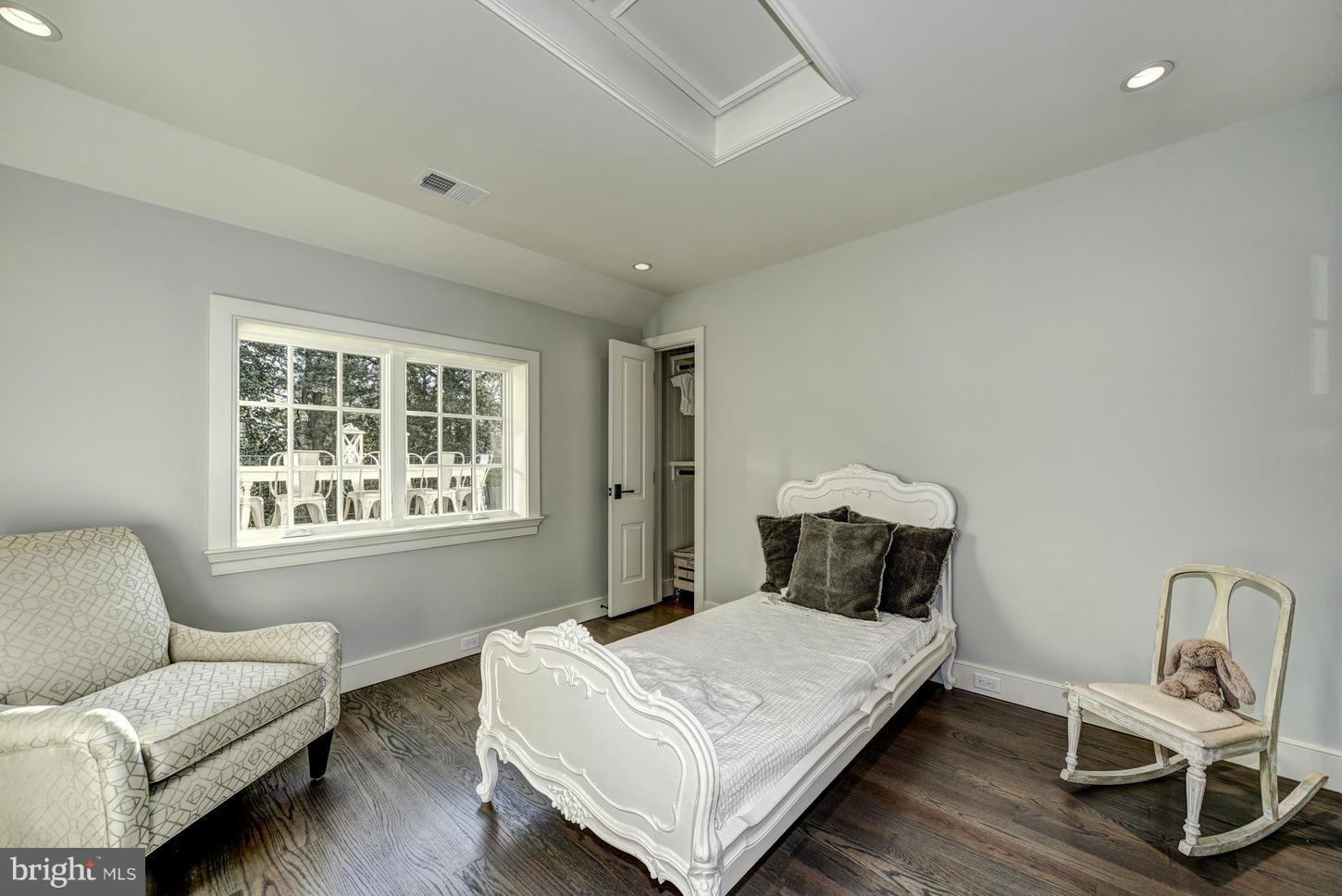 KENWOOD - Residential