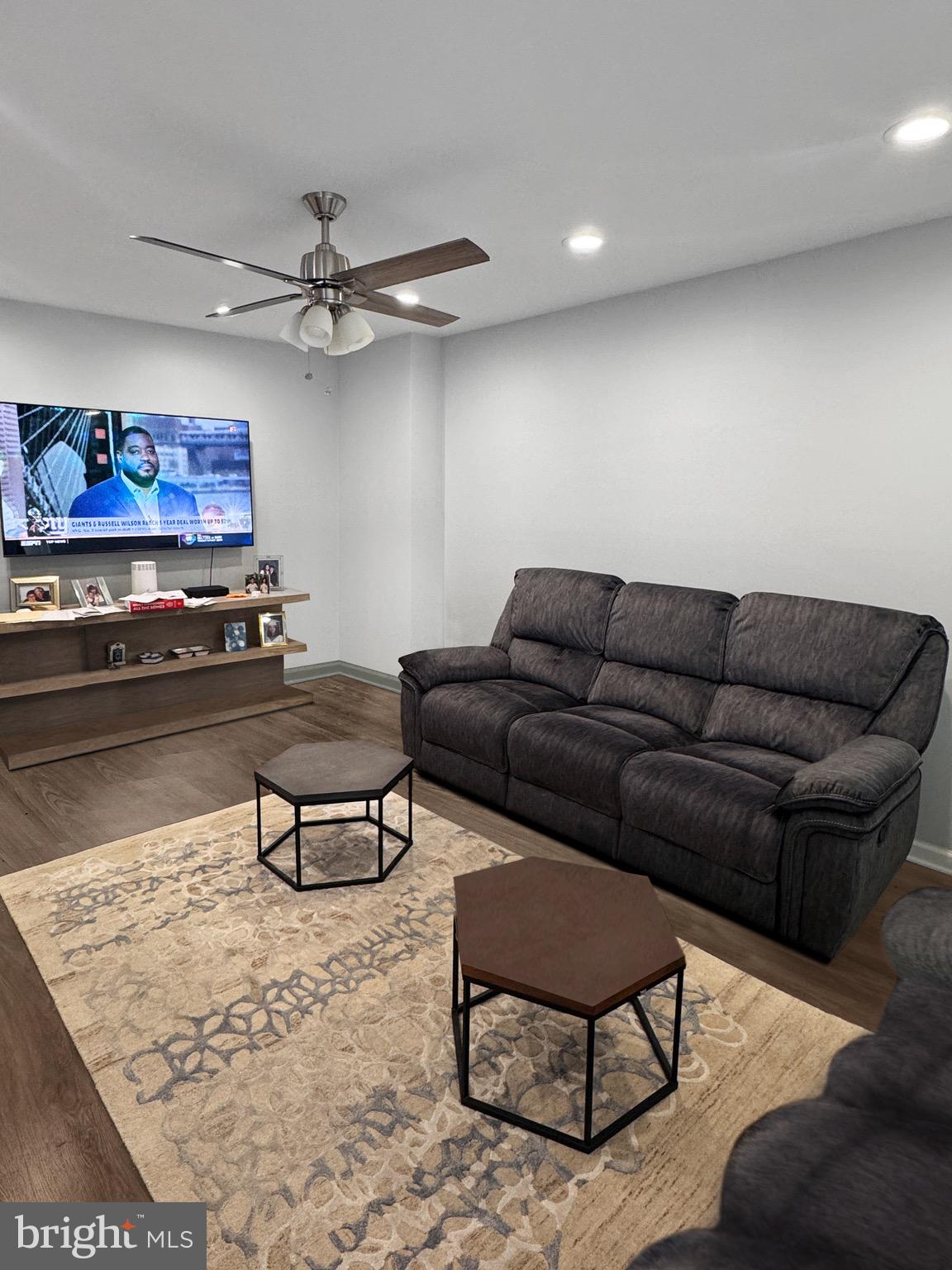 RIVERS BEND III - Residential