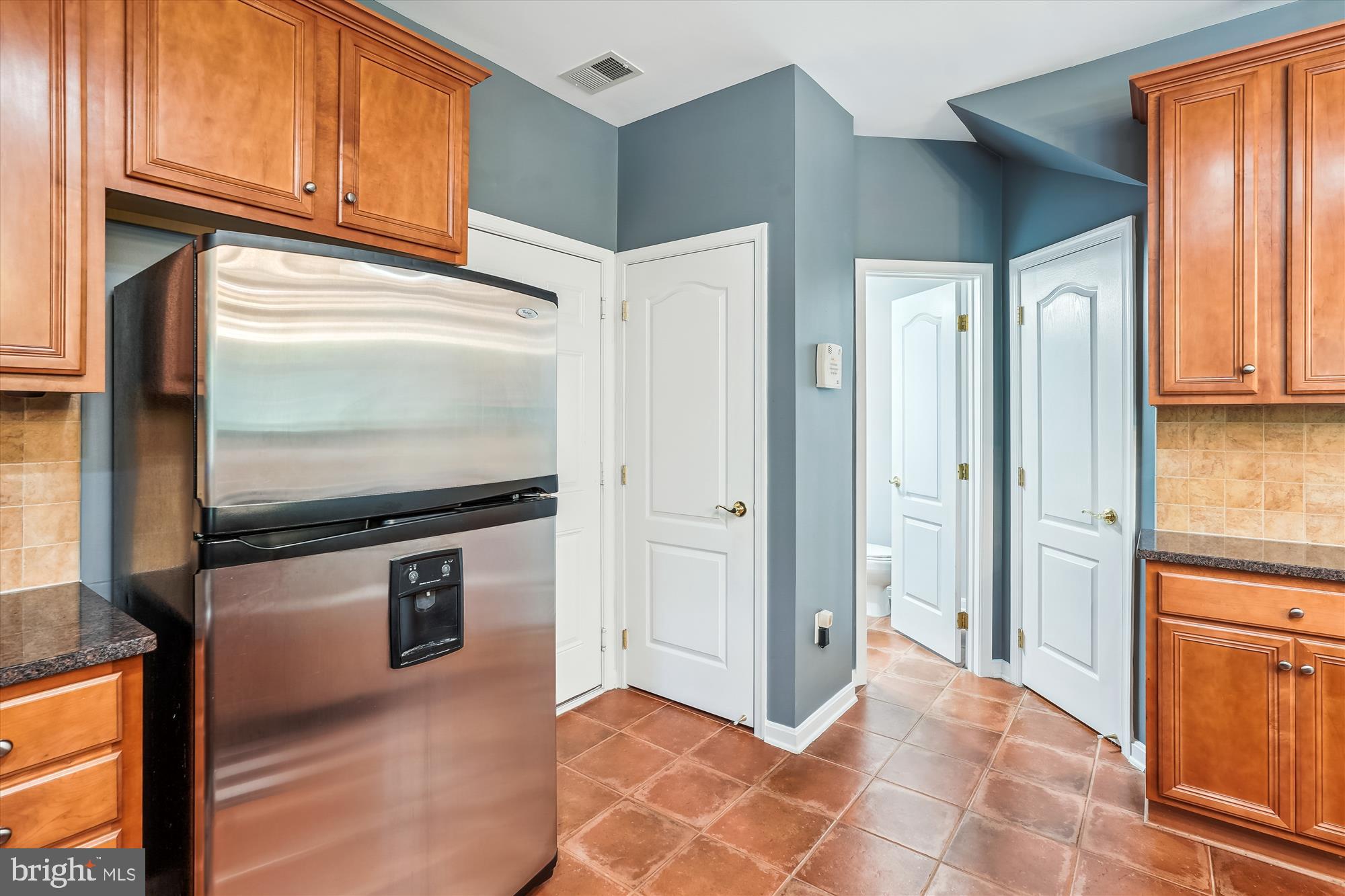 THE TOWNES AT VILLAGE PLACE - Residential