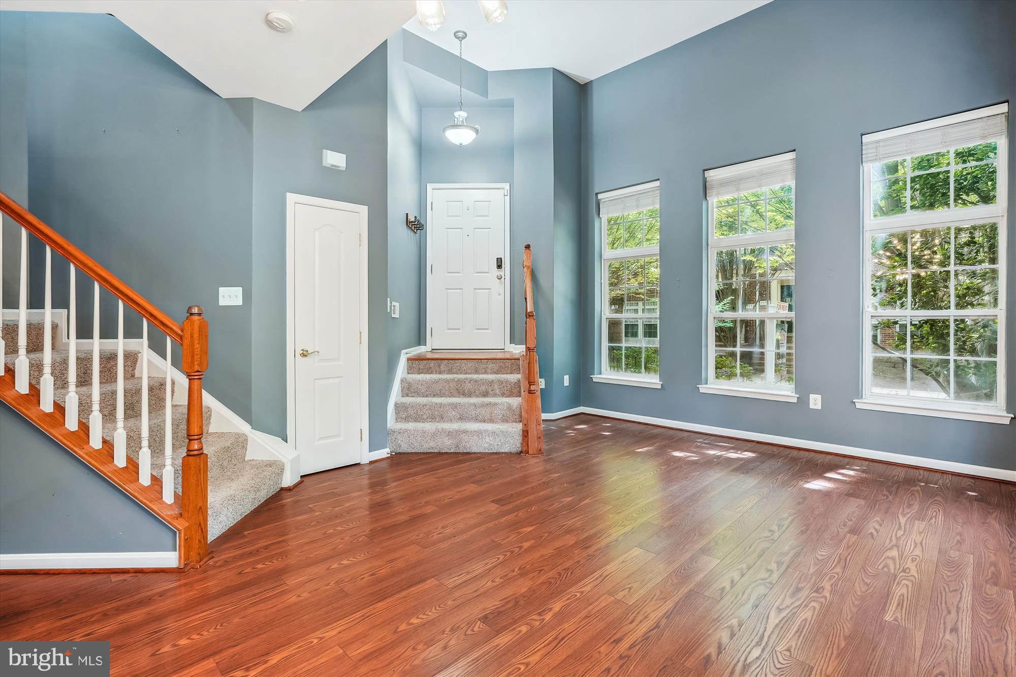 THE TOWNES AT VILLAGE PLACE - Residential