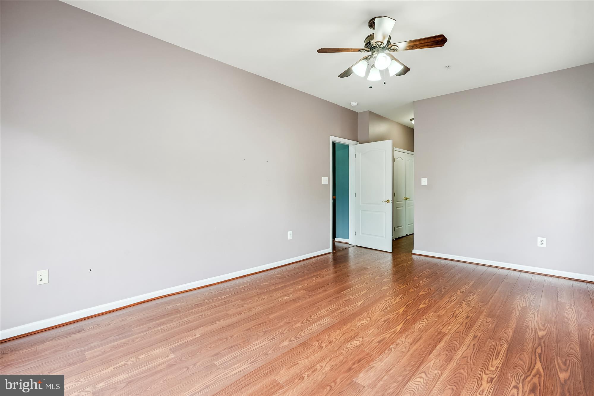 THE TOWNES AT VILLAGE PLACE - Residential