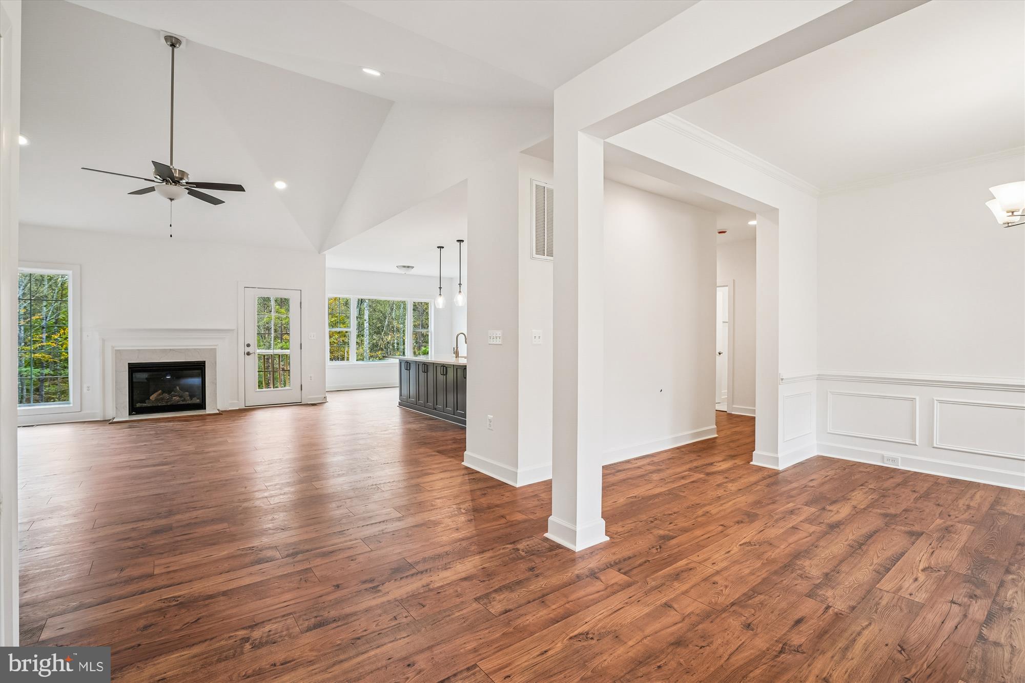 RILLHURST ESTATES IV - Residential