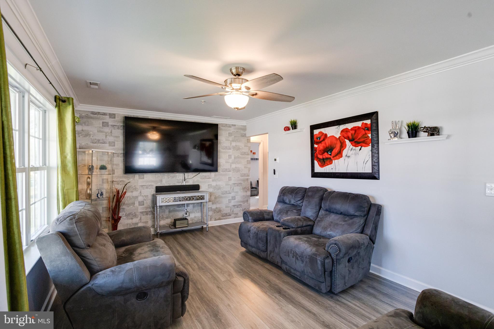 GROVE ACRES - Residential