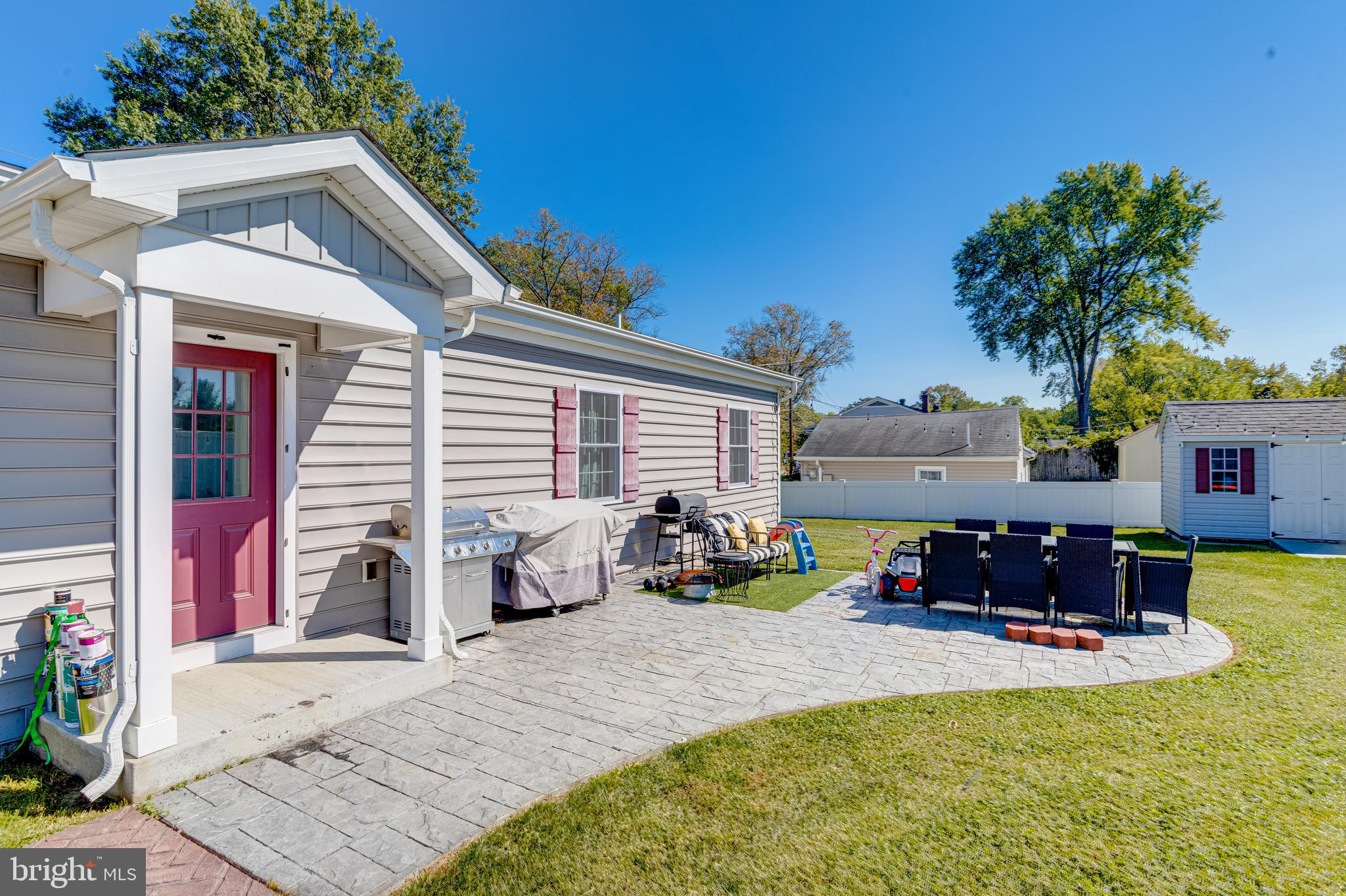 GROVE ACRES - Residential