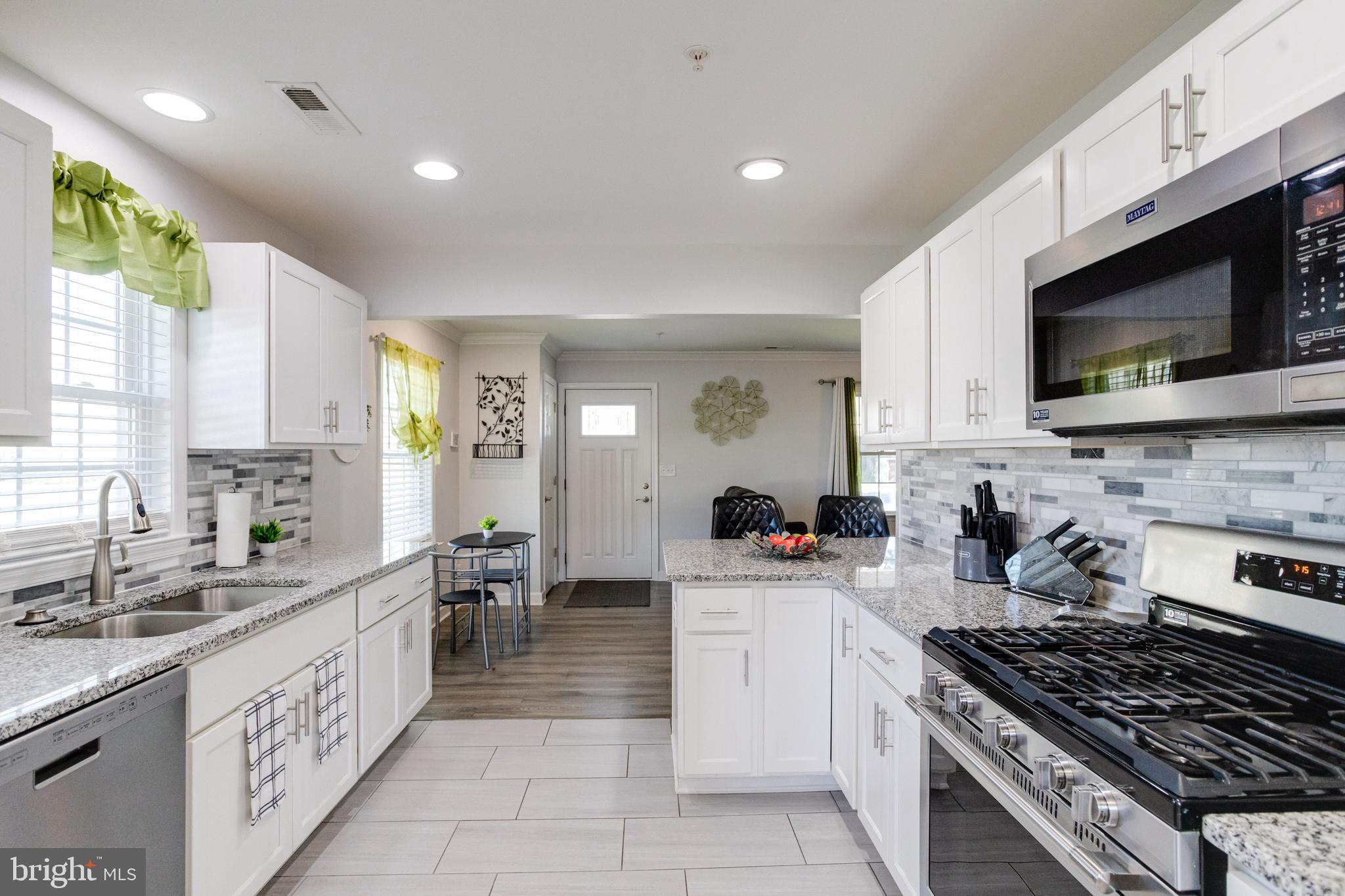 GROVE ACRES - Residential