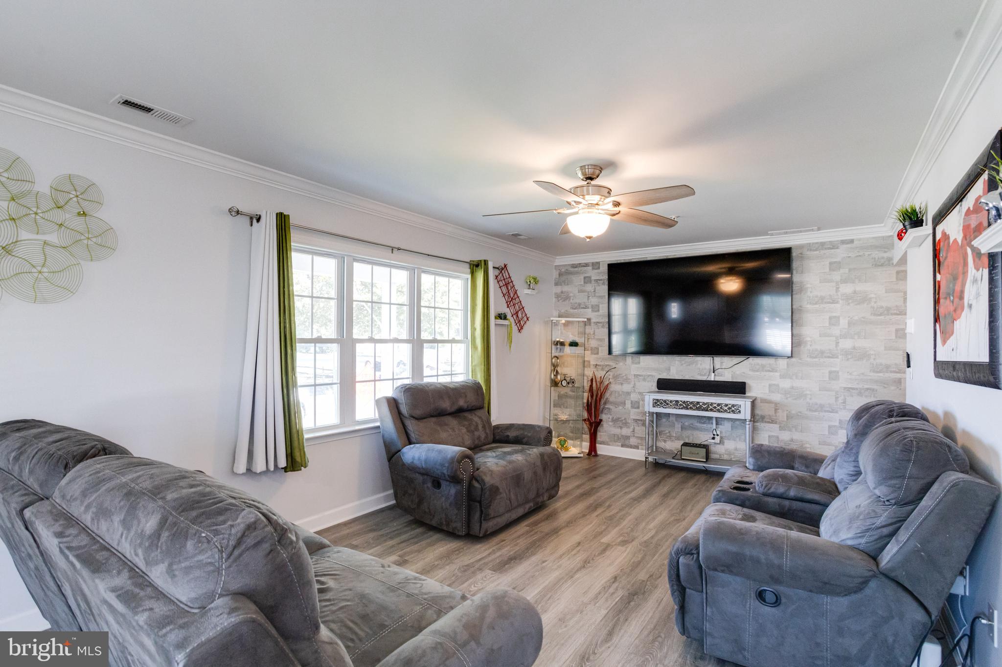 GROVE ACRES - Residential