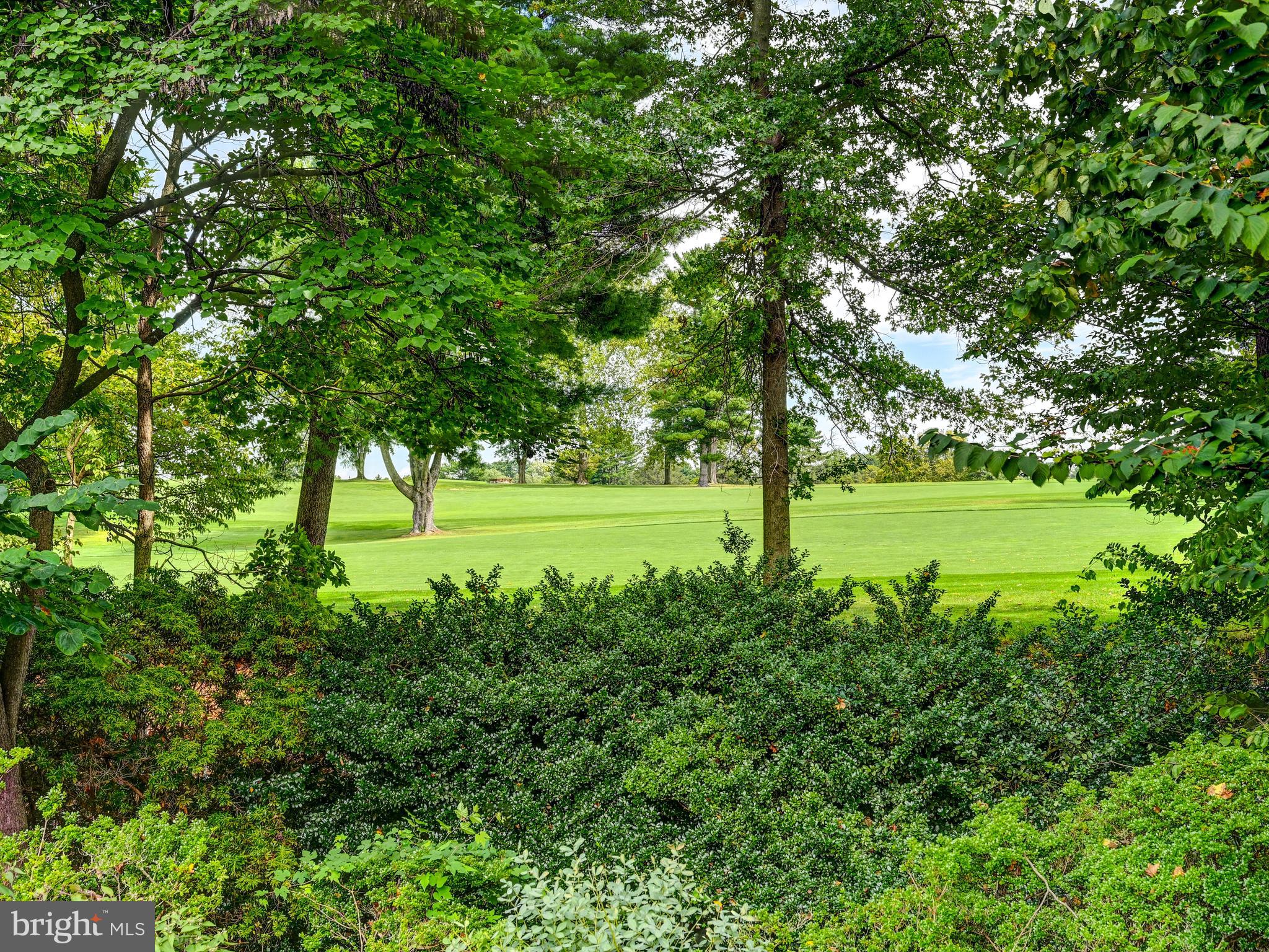 6009 HUNT CLUB LANE