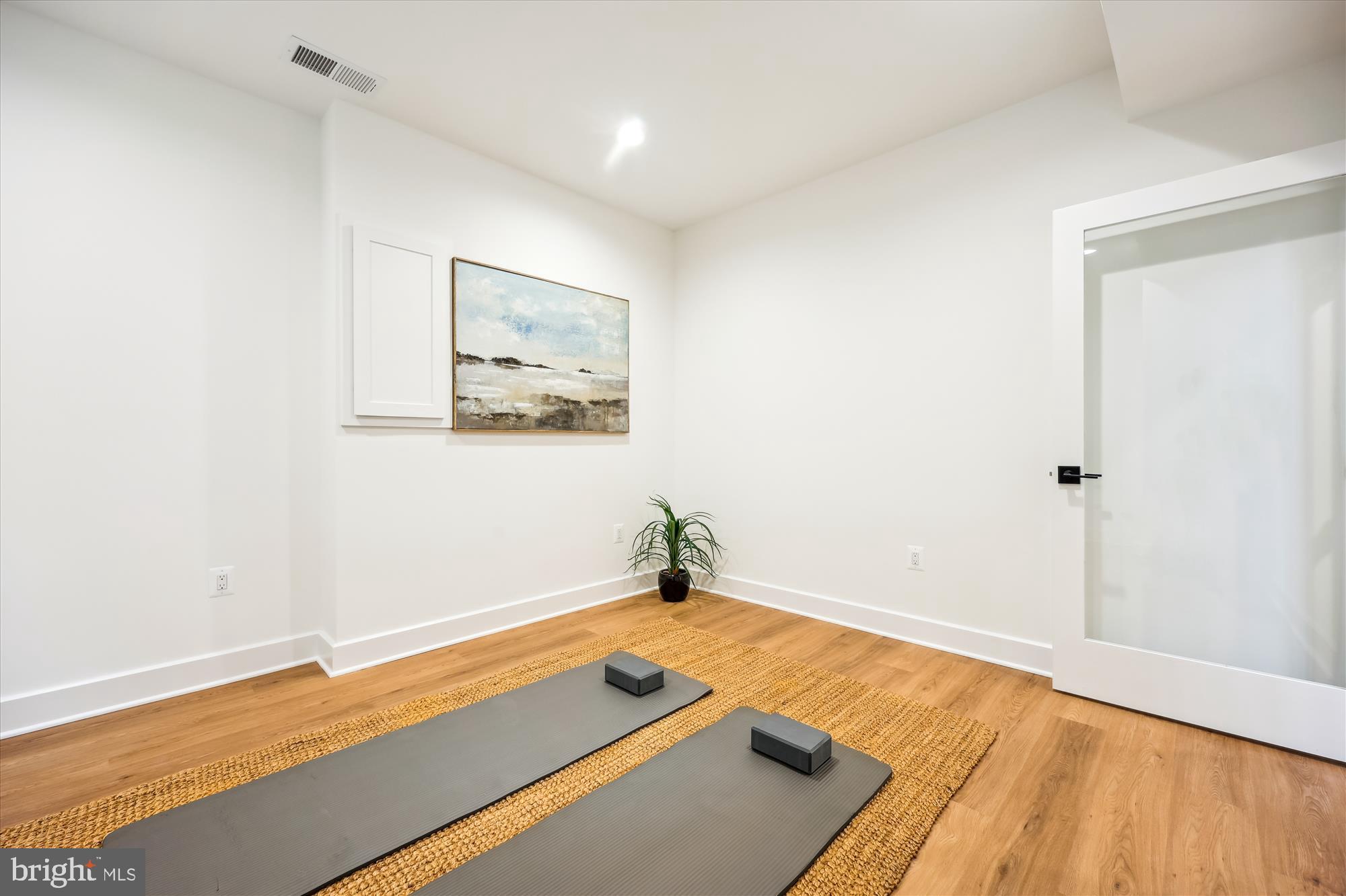 HENDRY ESTATES - Residential