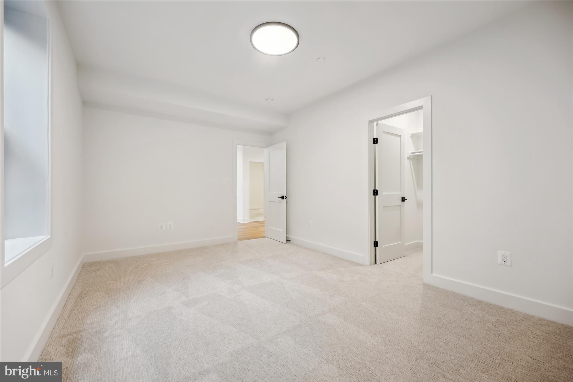 HENDRY ESTATES - Residential