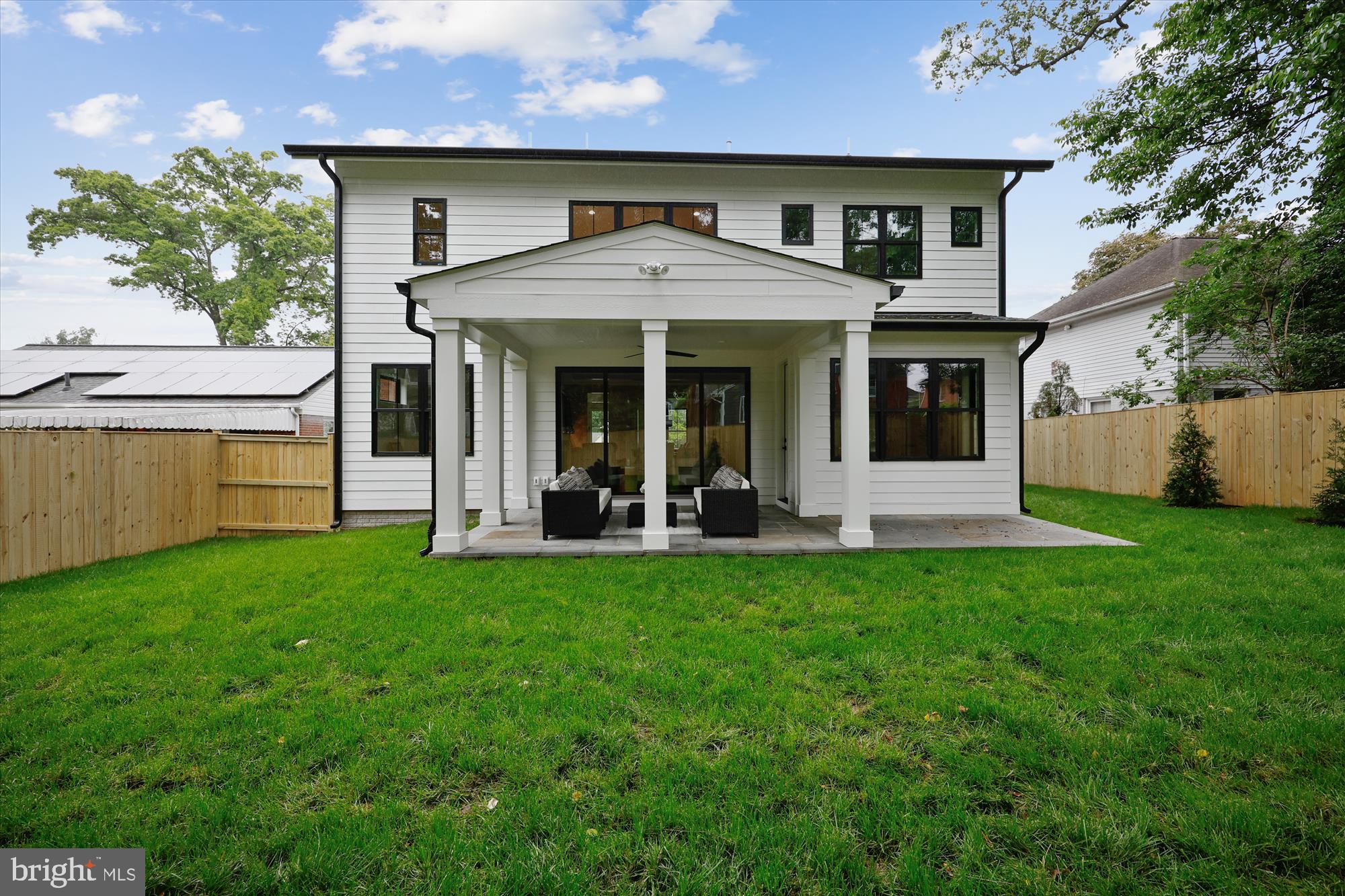 HENDRY ESTATES - Residential