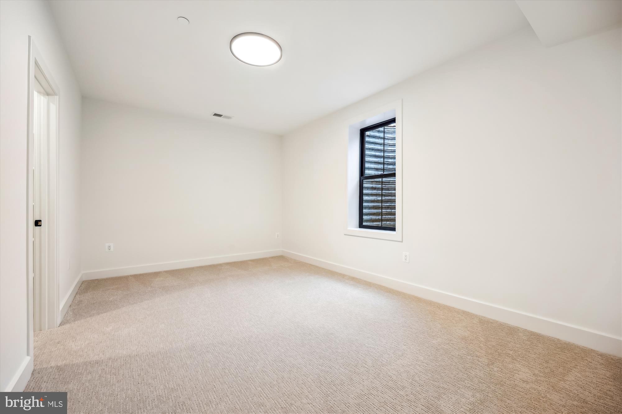 HENDRY ESTATES - Residential