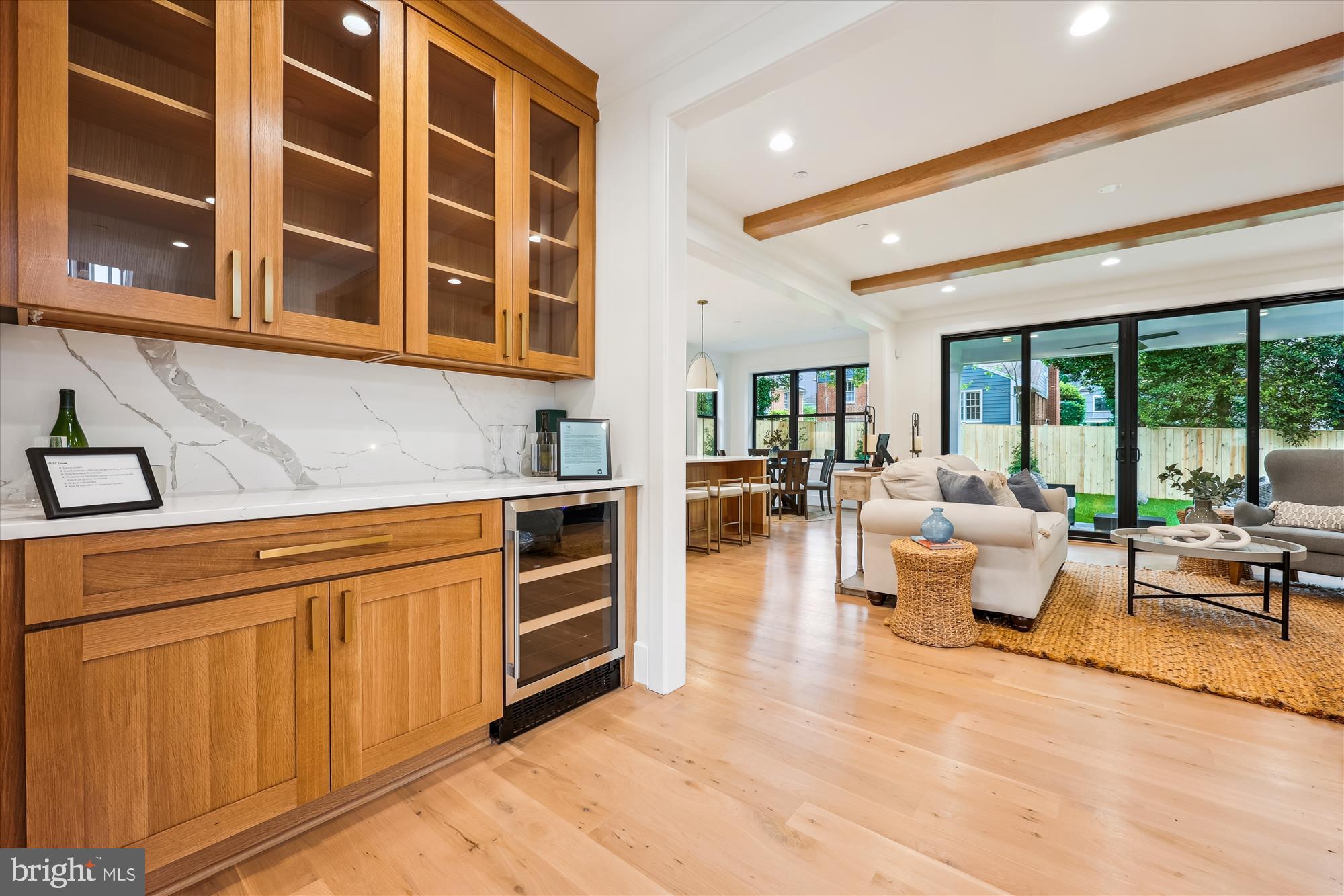 HENDRY ESTATES - Residential