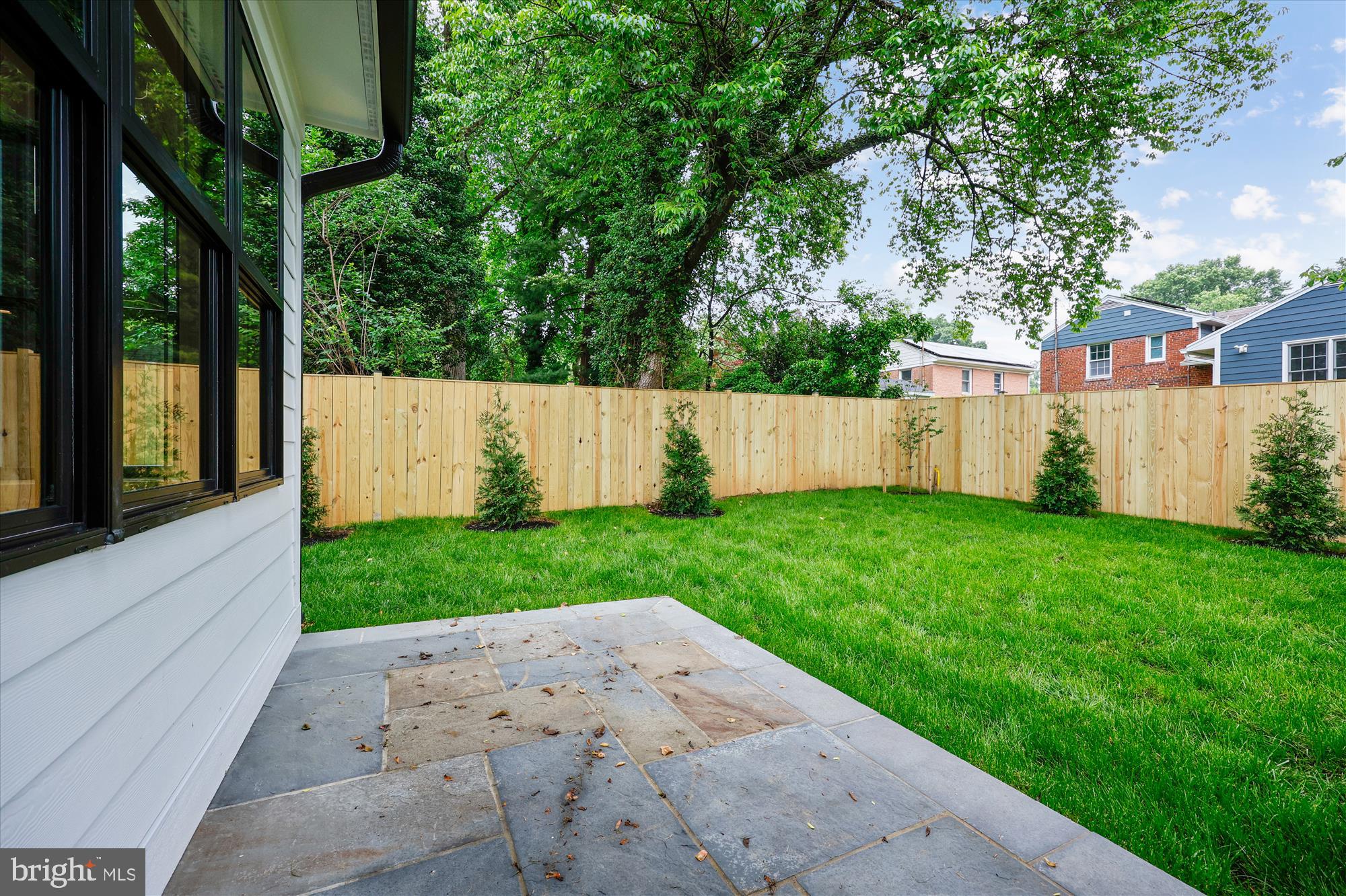 HENDRY ESTATES - Residential